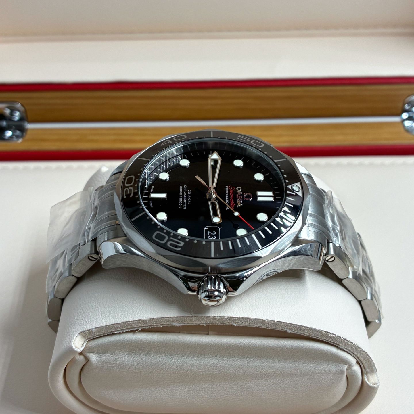 Omega Seamaster Diver 300 M 212.30.41.20.01.003 - (4/6)