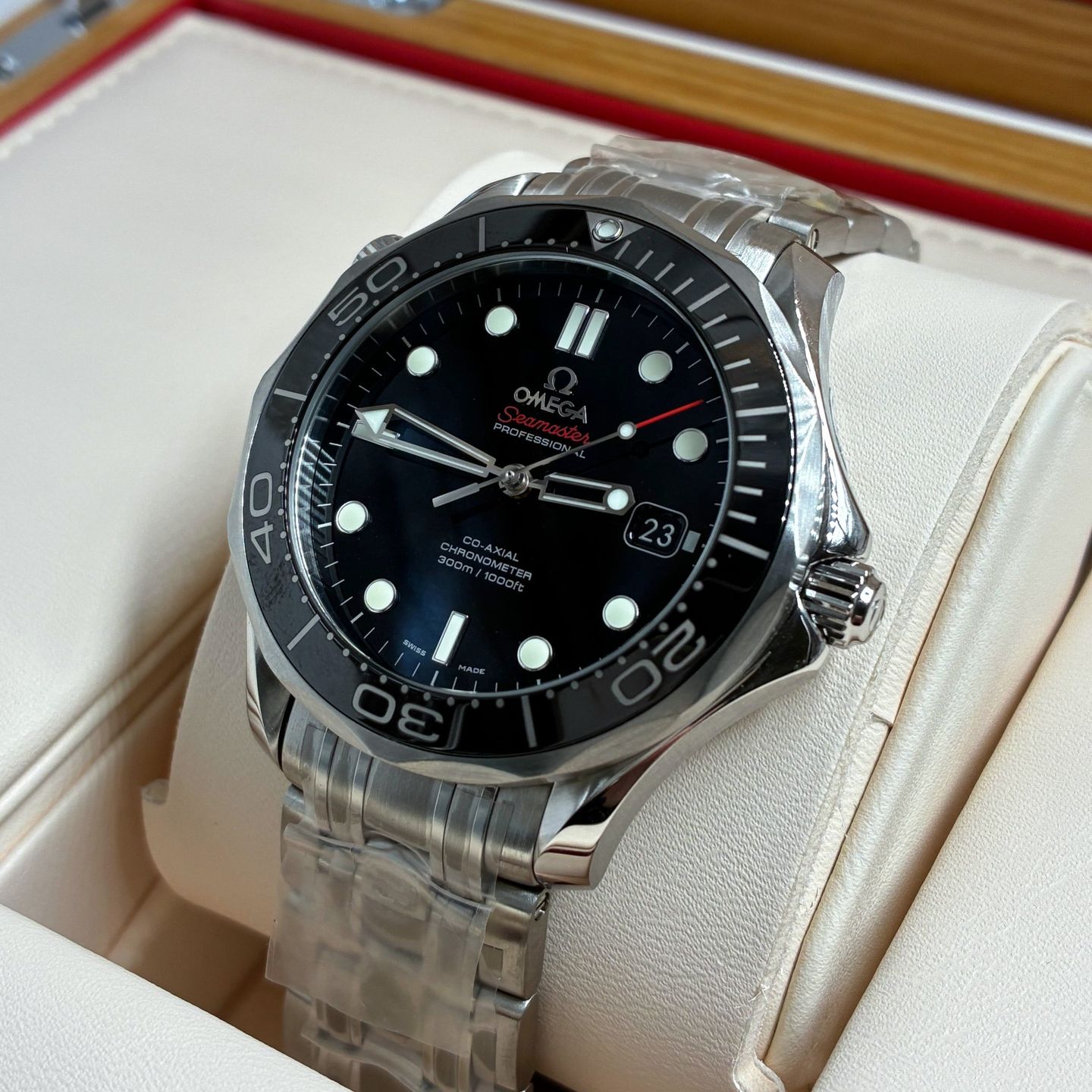 Omega Seamaster Diver 300 M 212.30.41.20.01.003 - (1/6)