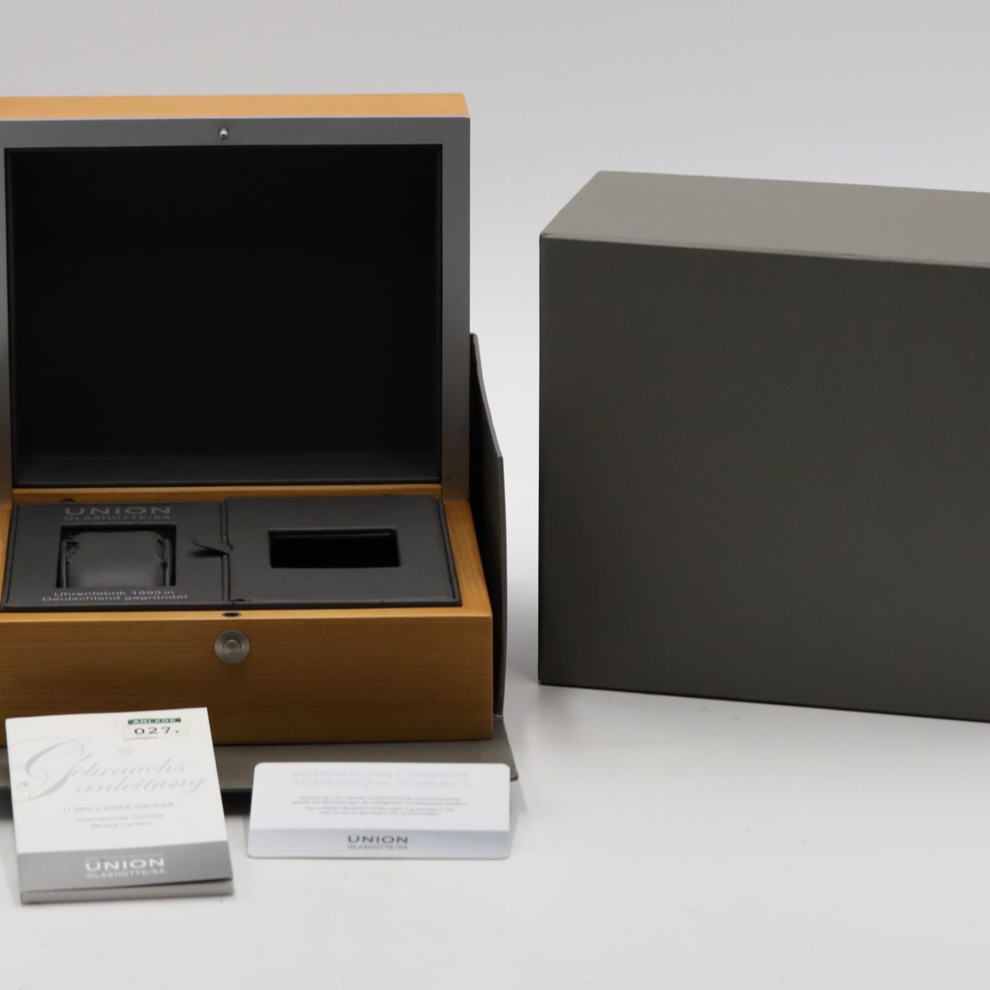 Union Glashütte Unknown 26-32-09-05-10 (Onbekend (willekeurig serienummer)) - Zwart wijzerplaat 40mm Staal (8/8)