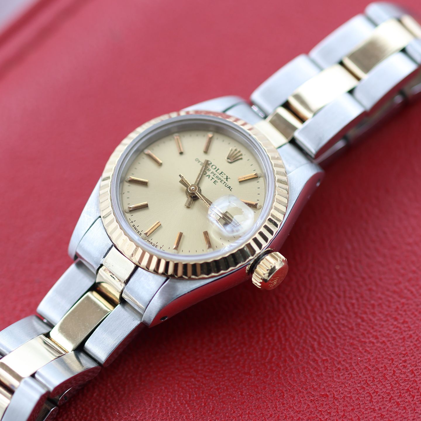 Rolex Lady-Datejust 69173 (Onbekend (willekeurig serienummer)) - Champagne wijzerplaat 26mm Goud/Staal (8/8)