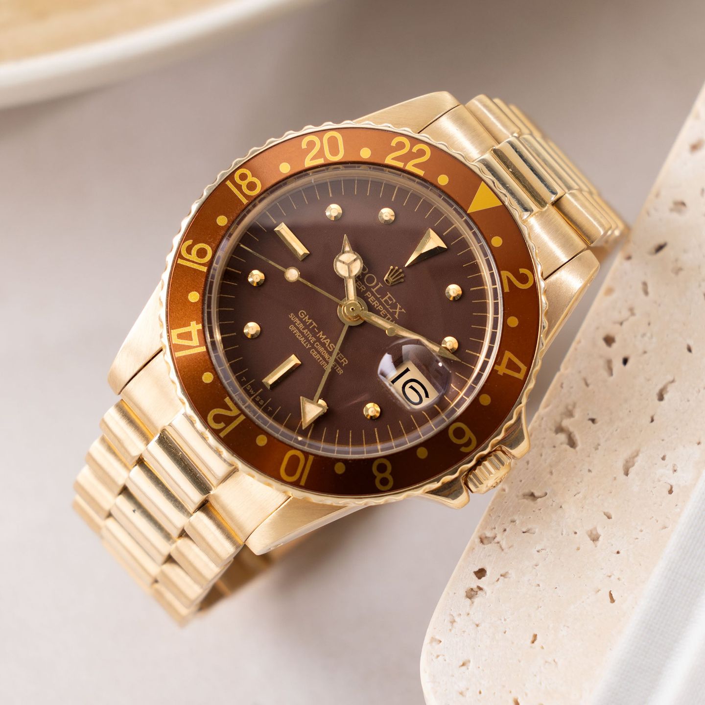 Rolex GMT-Master 1675/8 (1977) - Bruin wijzerplaat Onbekend Geelgoud (6/8)