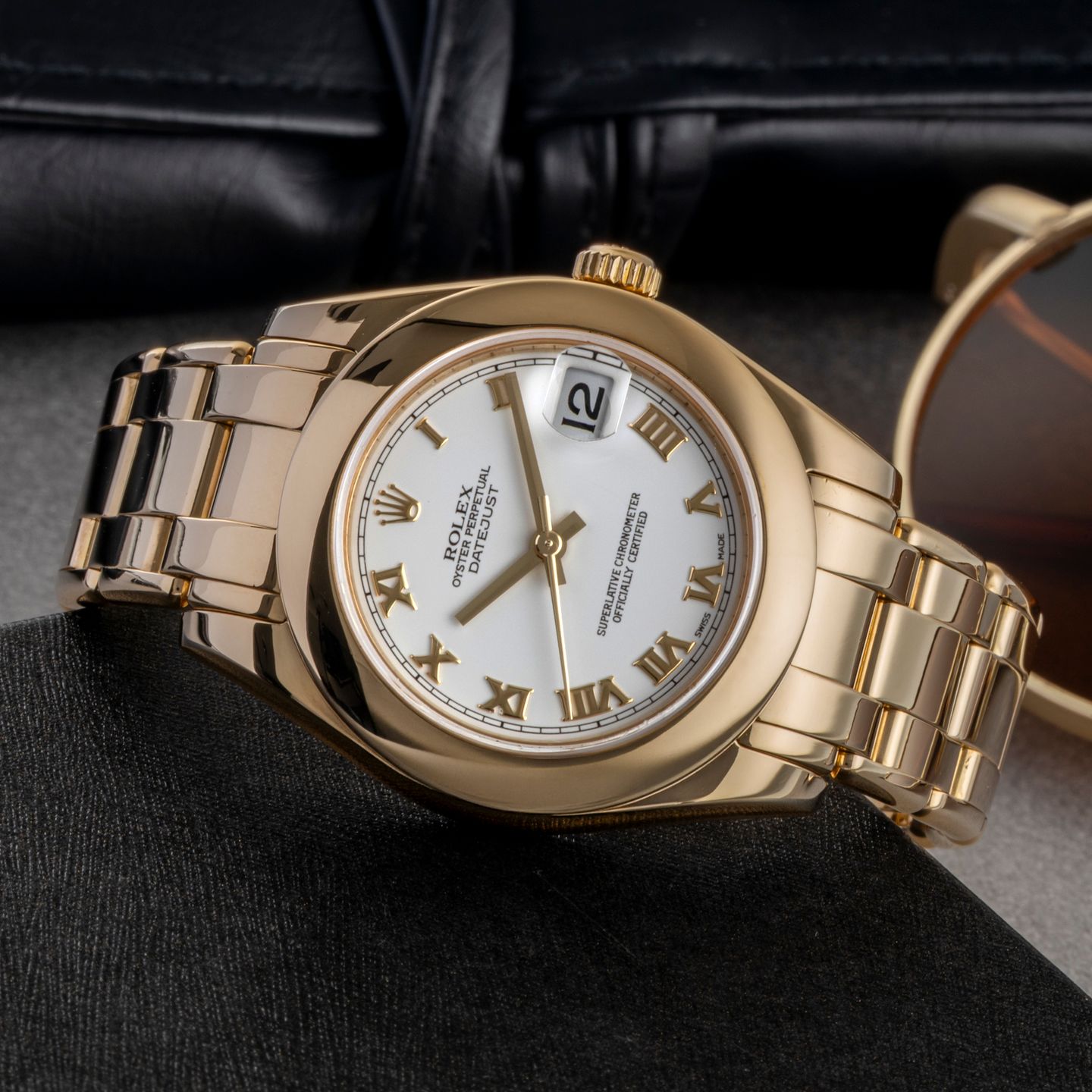 Rolex Datejust 31 81208 (Onbekend (willekeurig serienummer)) - 34mm Geelgoud (2/8)