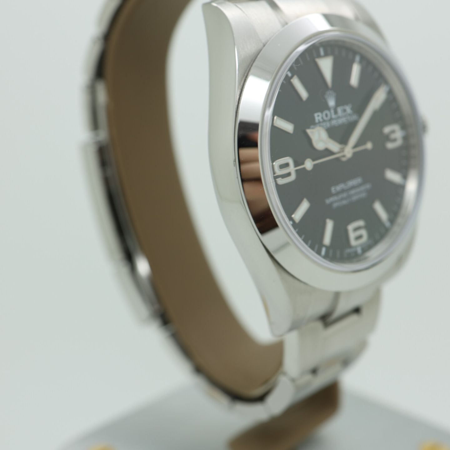 Rolex Explorer 214270 (2019) - Zwart wijzerplaat 39mm Staal (4/8)