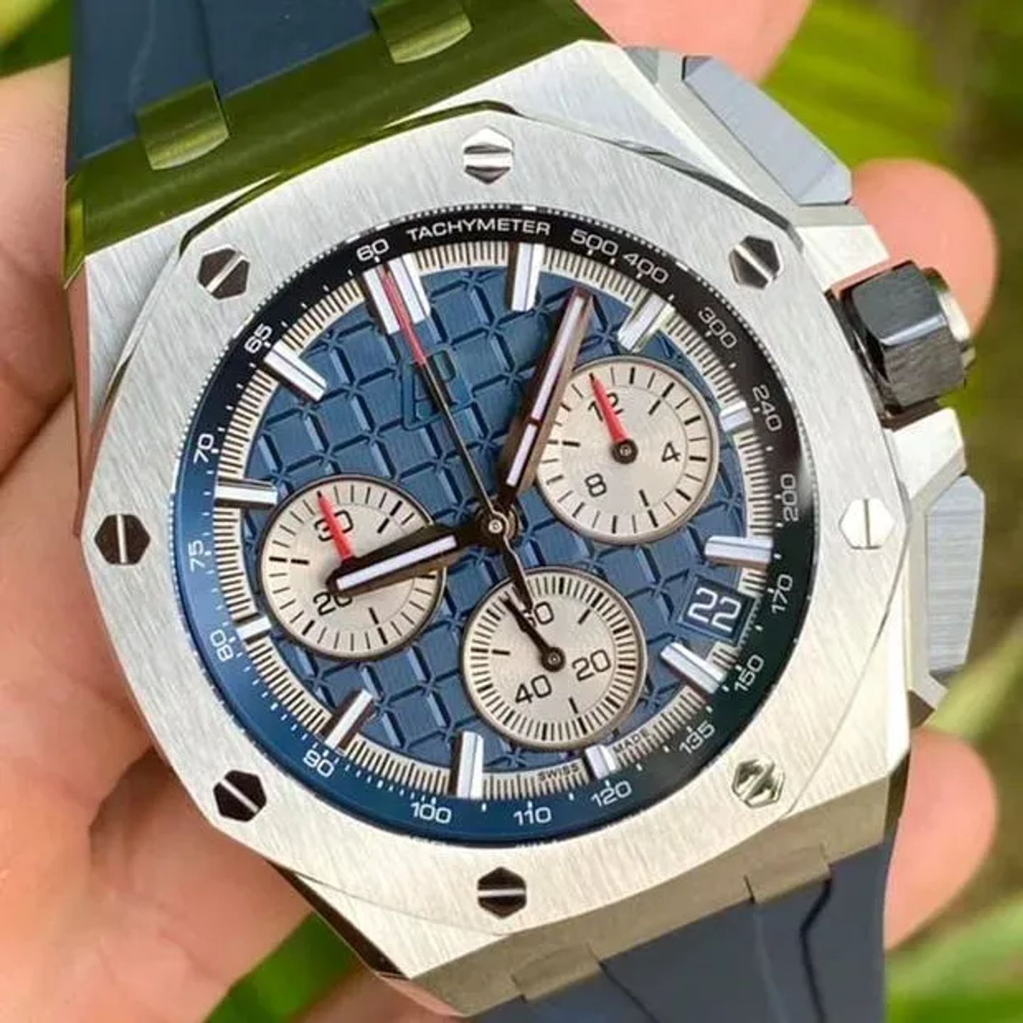 Audemars Piguet Royal Oak Offshore Chronograph 26420TI.OO.A027CA.01 (2023) - Blue dial 43 mm Titanium case (1/6)