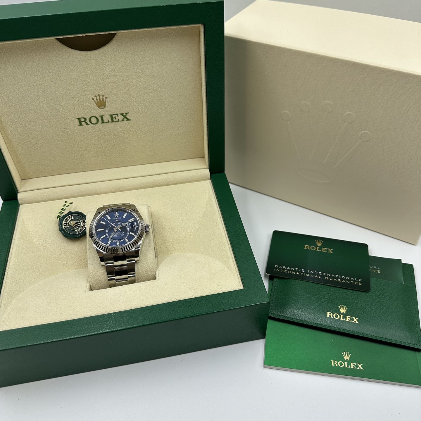 Rolex Sky-Dweller 326934 (Onbekend (willekeurig serienummer)) - Blauw wijzerplaat 42mm Staal (2/8)