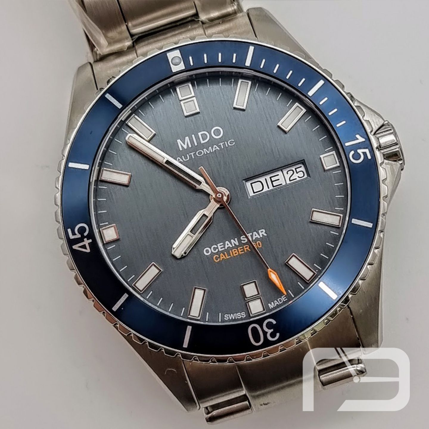 Mido Ocean Star M026.430.11.081.00 (2024) - Blue dial 43 mm Steel case (2/8)