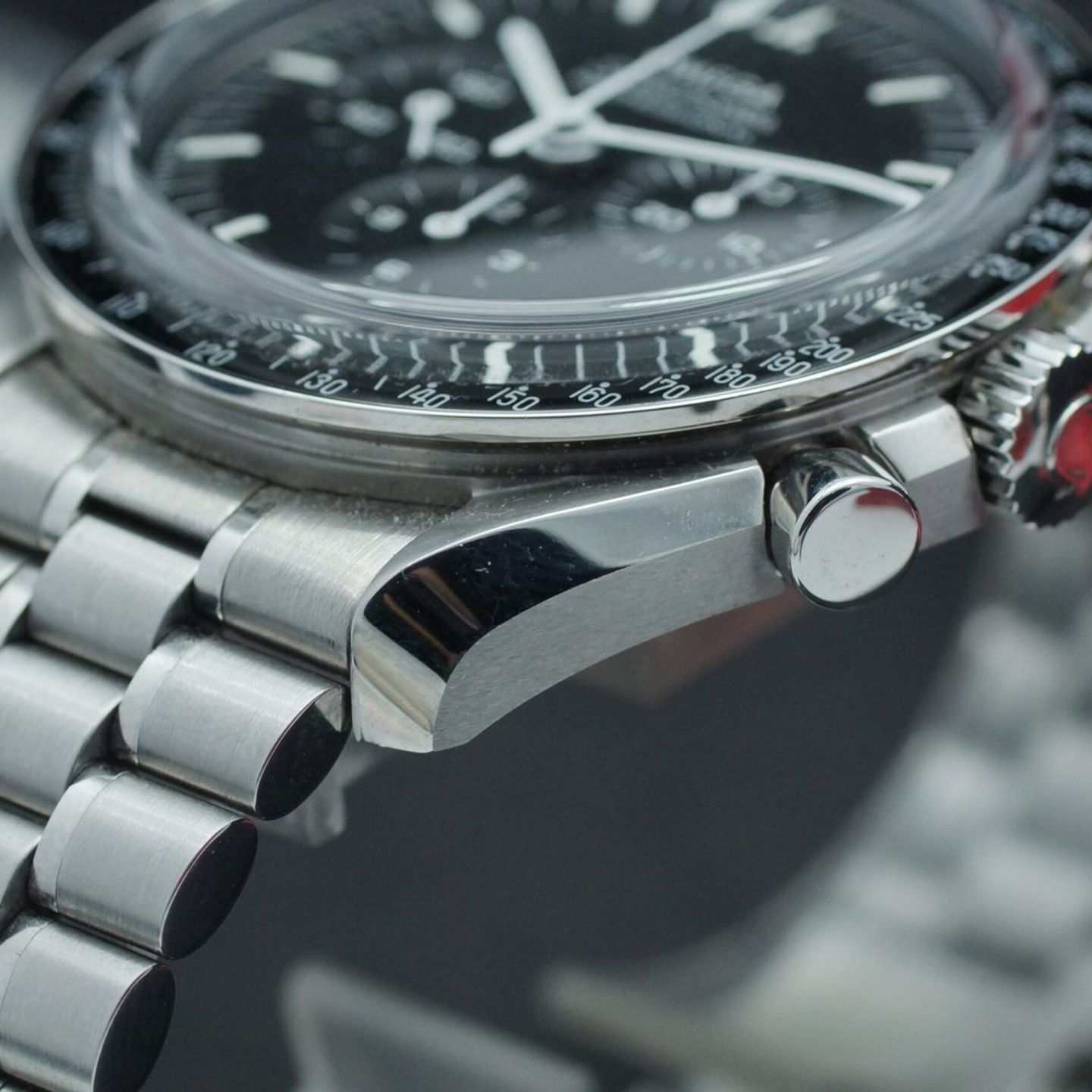 Omega Speedmaster Professional Moonwatch 310.30.42.50.01.002 (2022) - Black dial 42 mm Steel case (6/8)