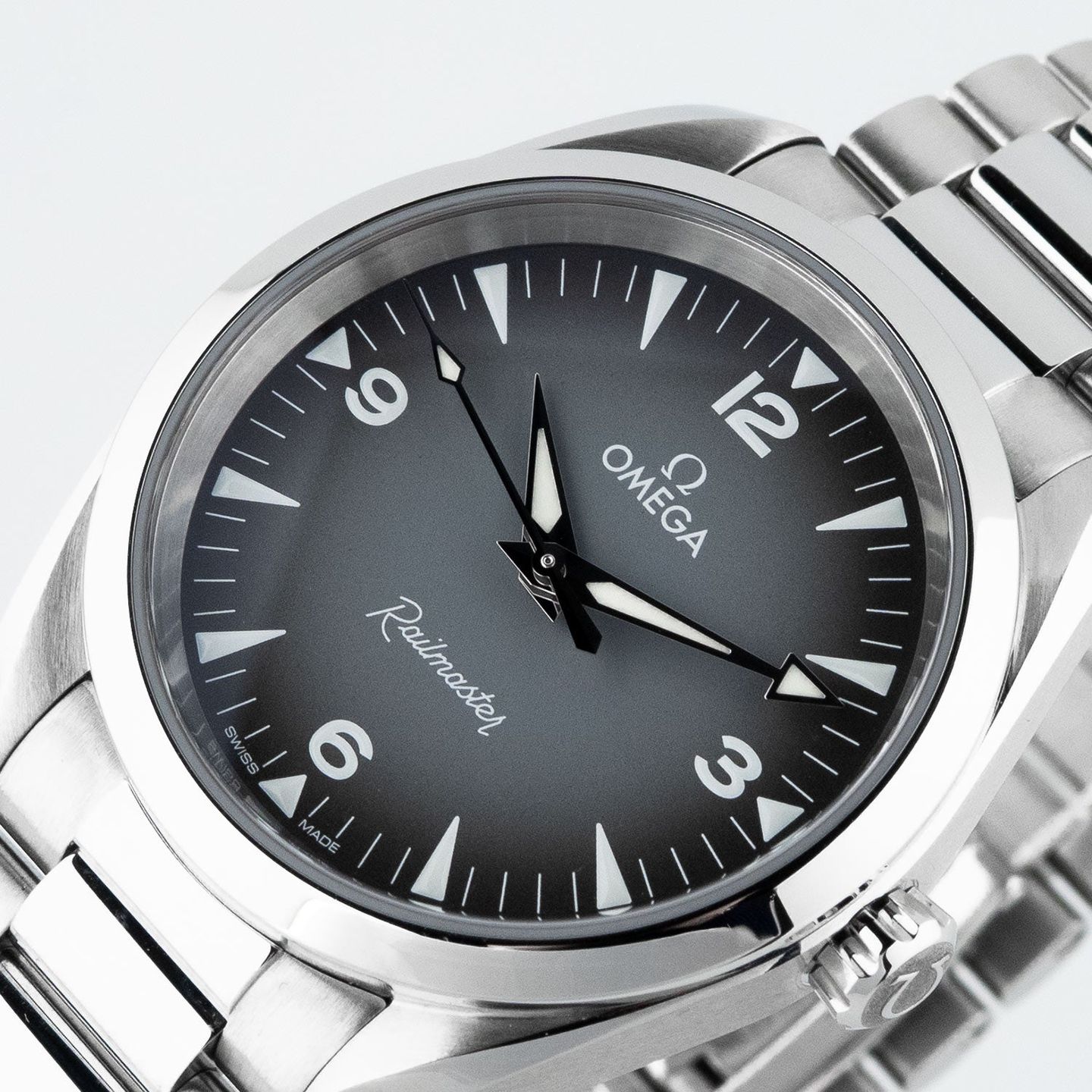 Omega Seamaster Railmaster 235.10.38.20.06.001 - (3/7)