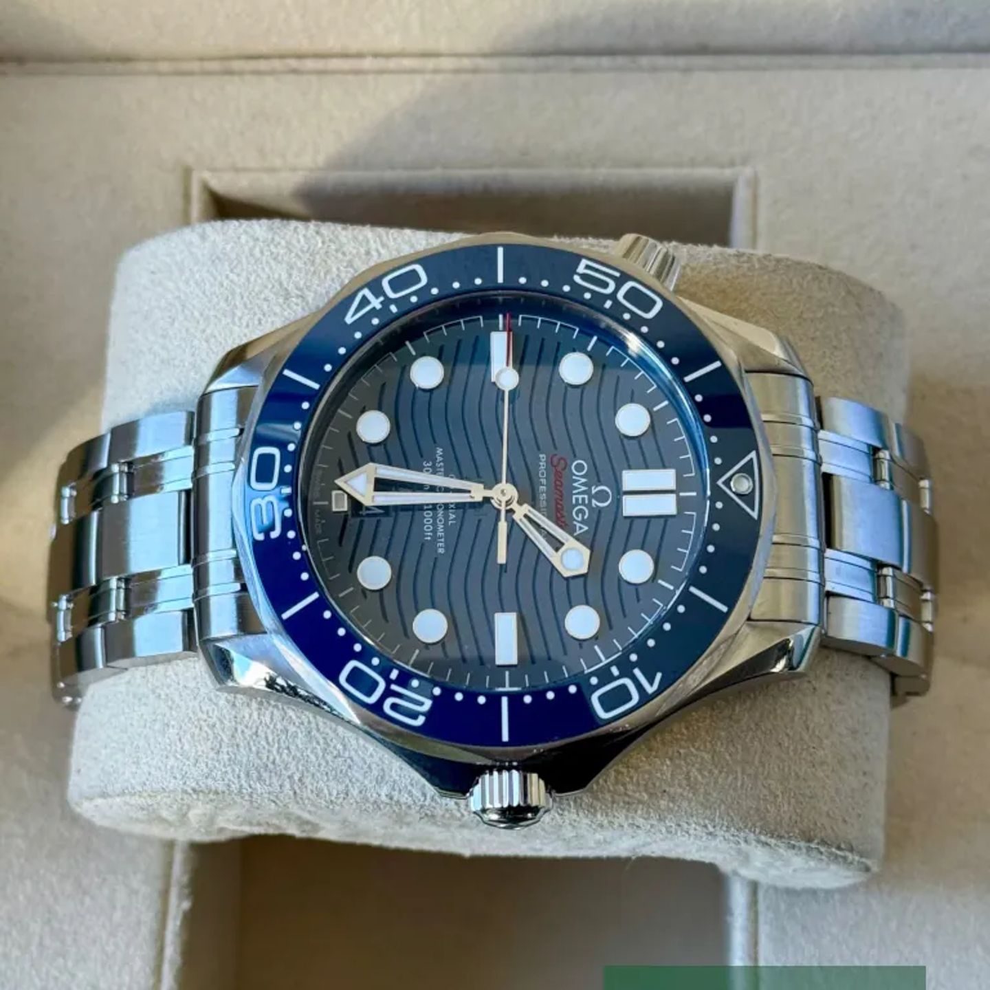 Omega Seamaster Diver 300 M 210.30.42.20.03.001 - (4/7)