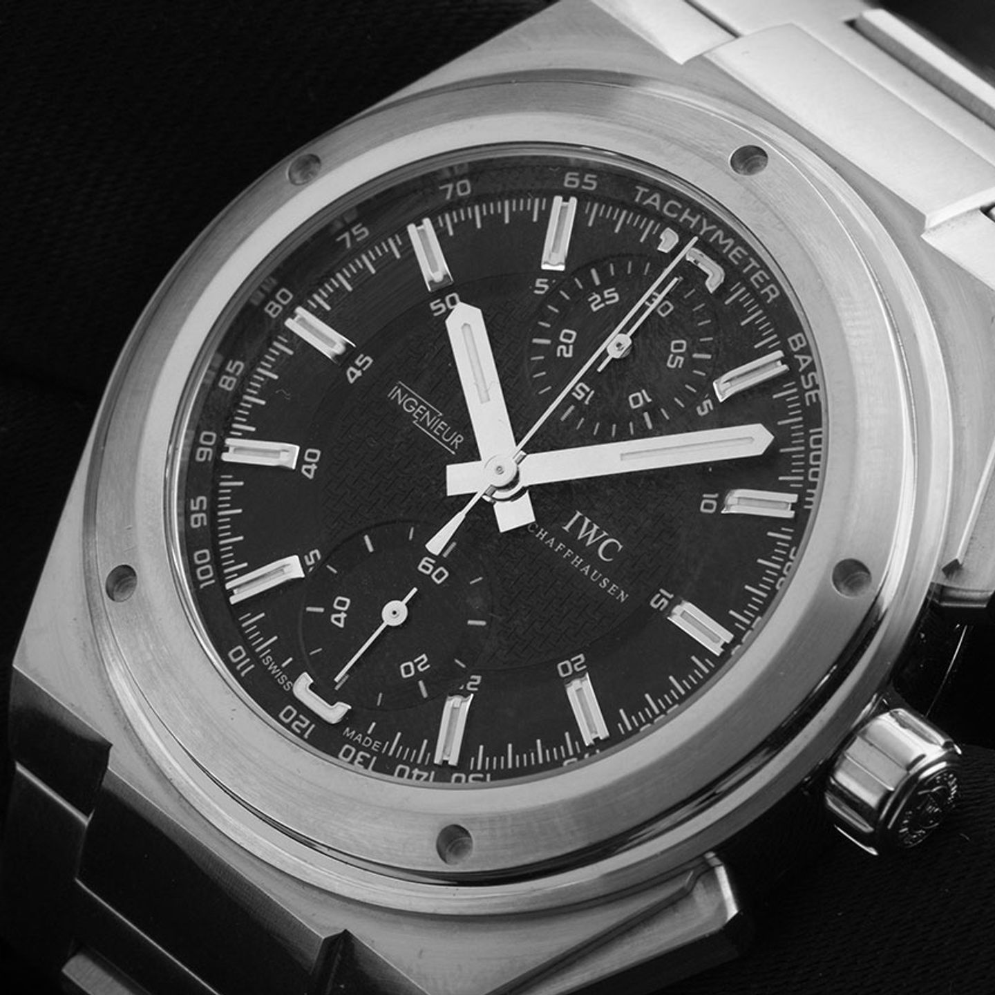 IWC Ingenieur Chronograph IW372501 (2008) - Zwart wijzerplaat 42mm Staal (3/8)