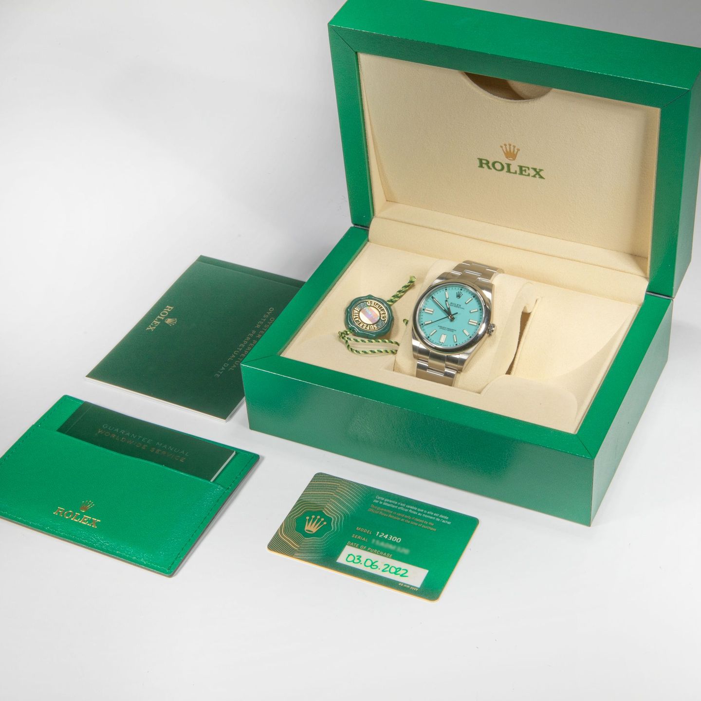 Rolex Oyster Perpetual 41 124300 - (2/4)
