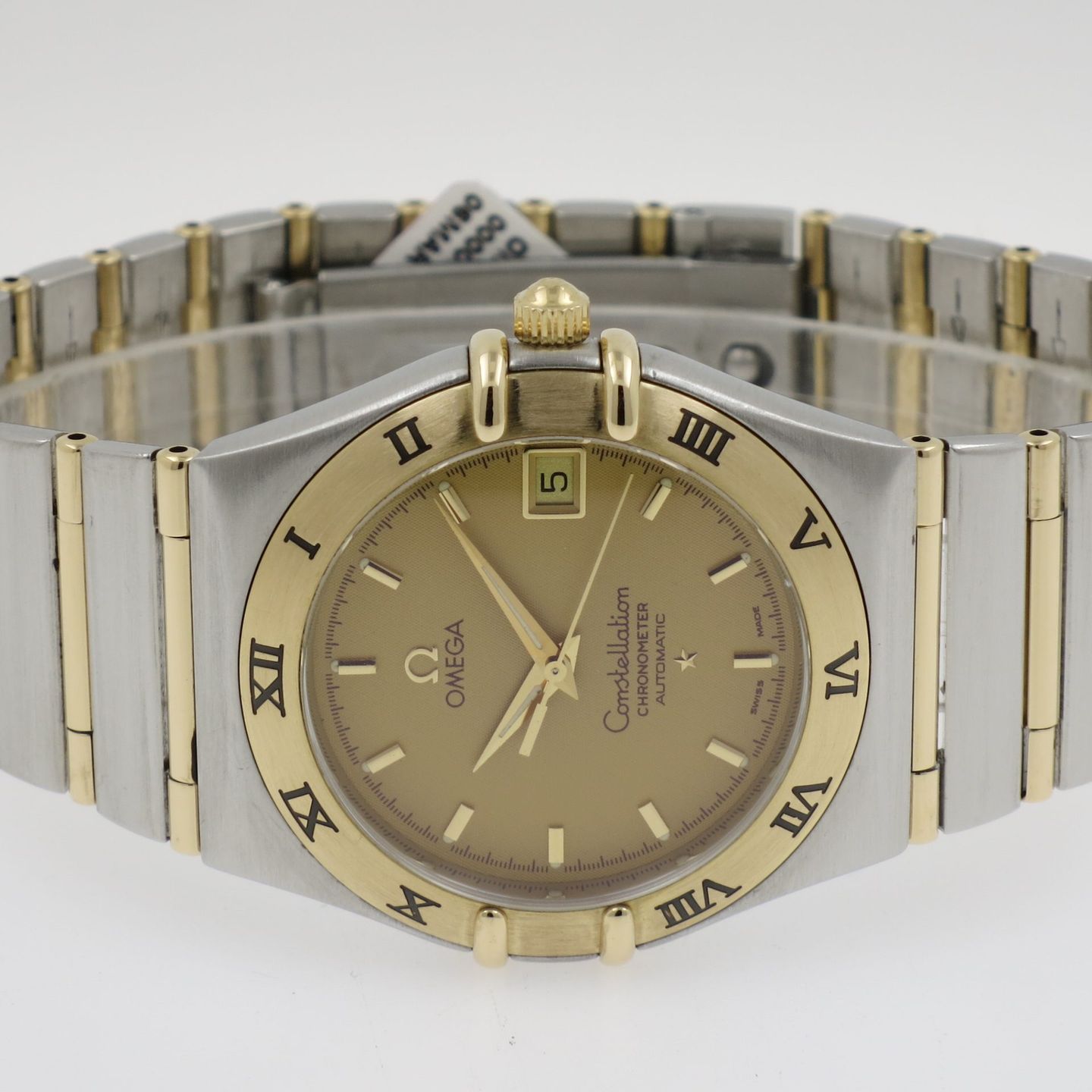 Omega Constellation 1202.1 (1998) - Gold dial 39 mm Gold/Steel case (2/4)