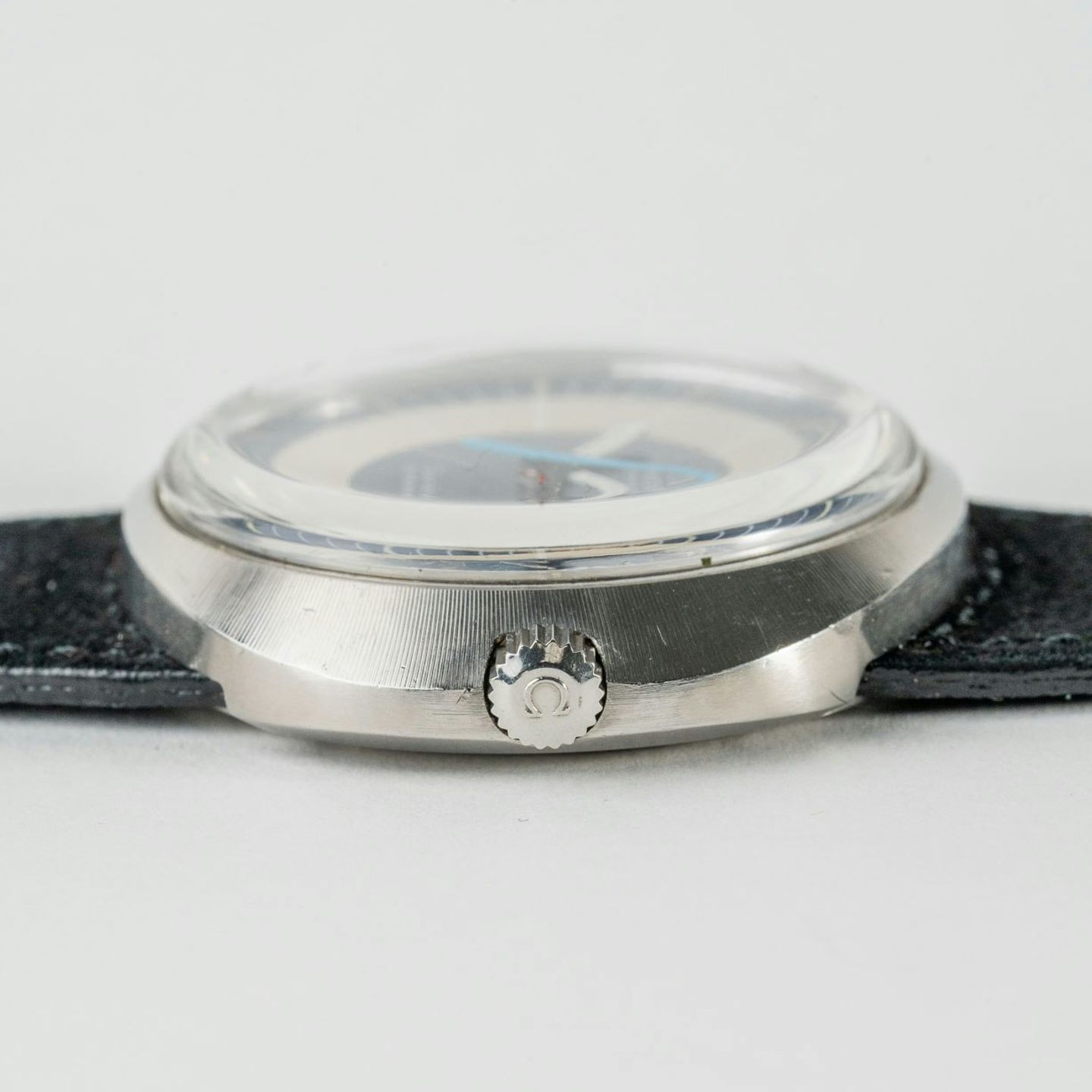 Omega Genève 165.039 - (5/8)