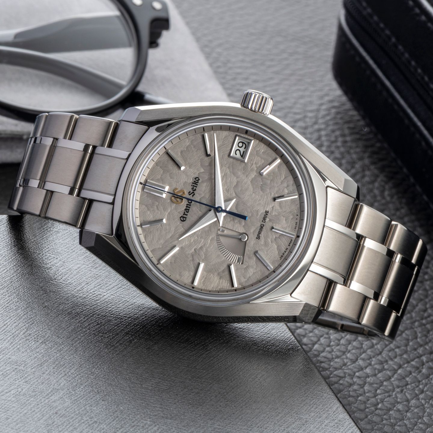 Grand Seiko Unknown SBGX035 (Unknown (random serial)) - Black dial Steel case (2/8)