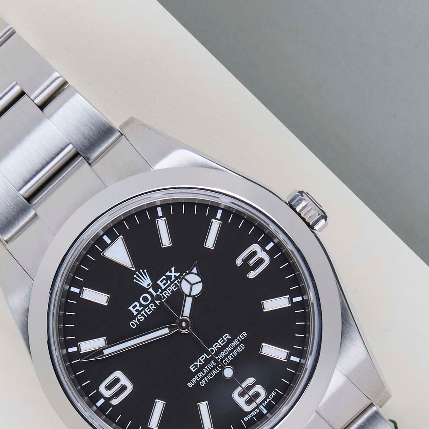 Rolex Explorer 214270 - (3/8)