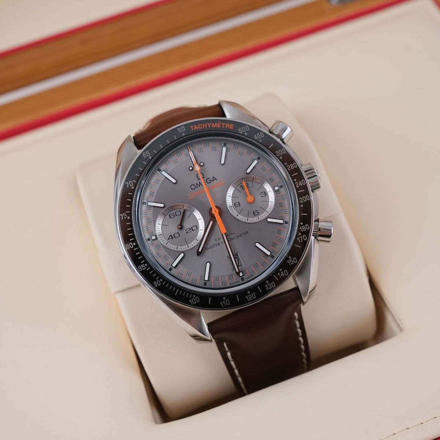 Omega Speedmaster Racing 329.32.44.51.06.001 - (2/8)