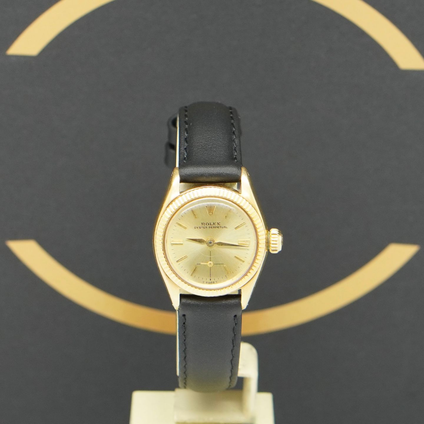 Rolex Oyster Perpetual 6509 (1967) - Gold dial 24 mm Yellow Gold case (1/7)