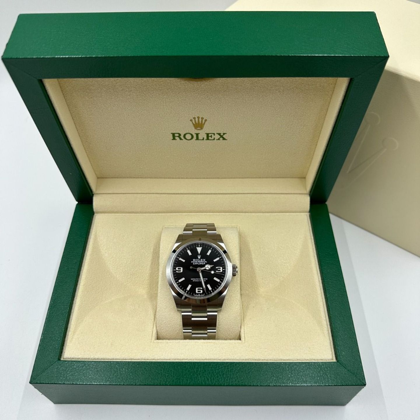 Rolex Explorer 224270 (2023) - Black dial 36 mm Steel case (4/8)