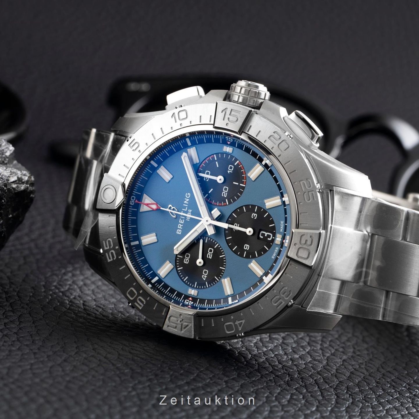 Breitling Avenger AB0147101C1A1 - (2/8)