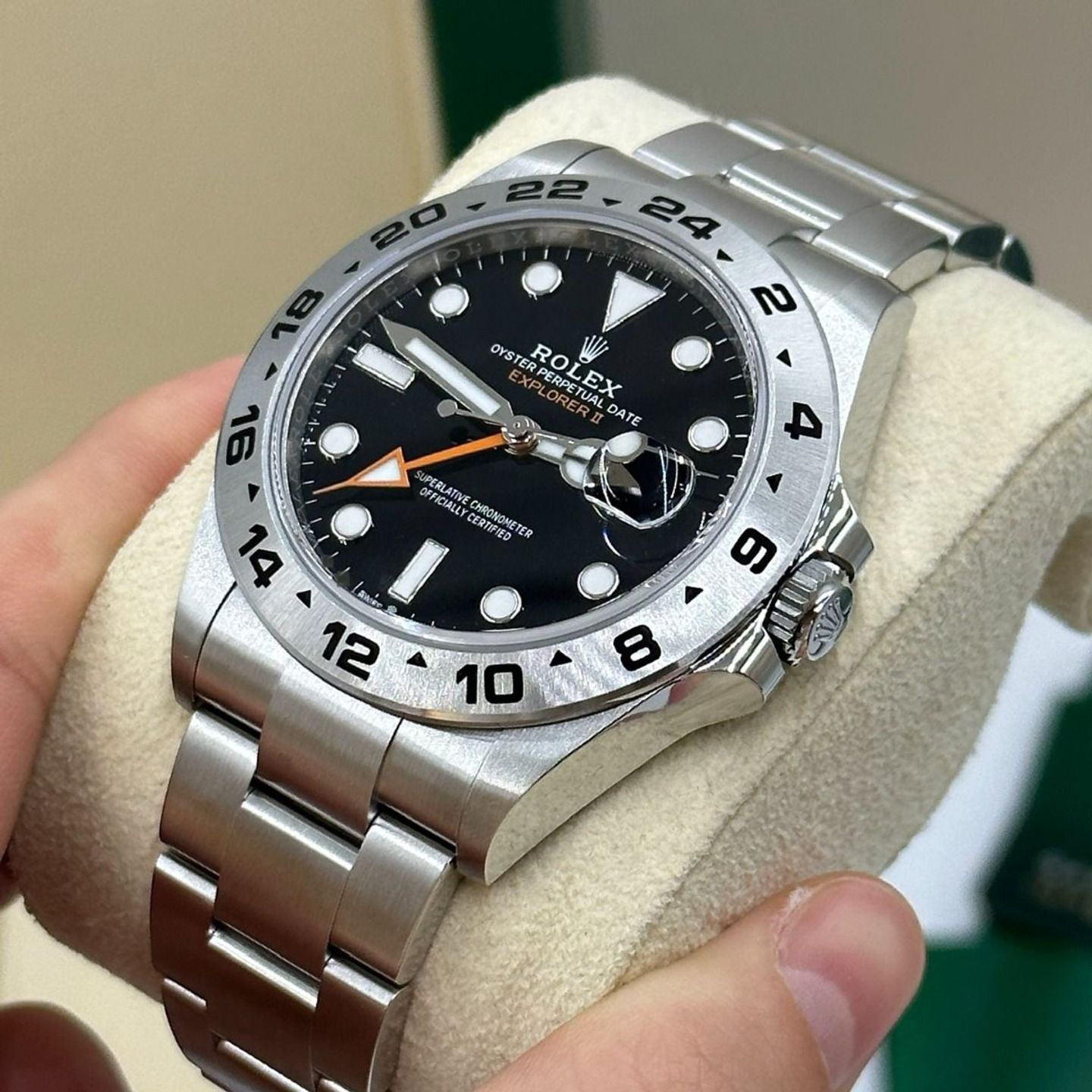 Rolex Explorer II 216570 (2021) - Zwart wijzerplaat 42mm Staal (6/8)