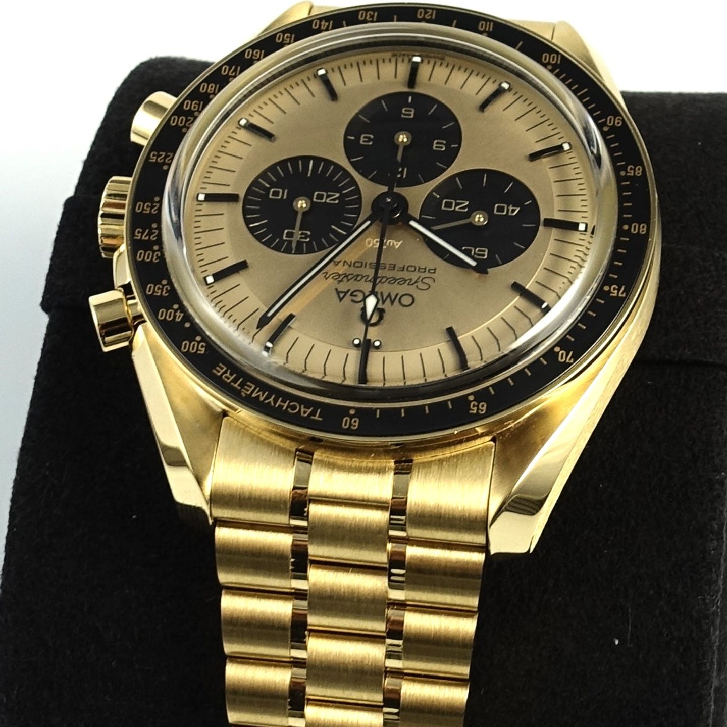 Omega Speedmaster Professional Moonwatch 310.60.42.50.99.002 (2024) - Champagne dial 42 mm Yellow Gold case (2/8)