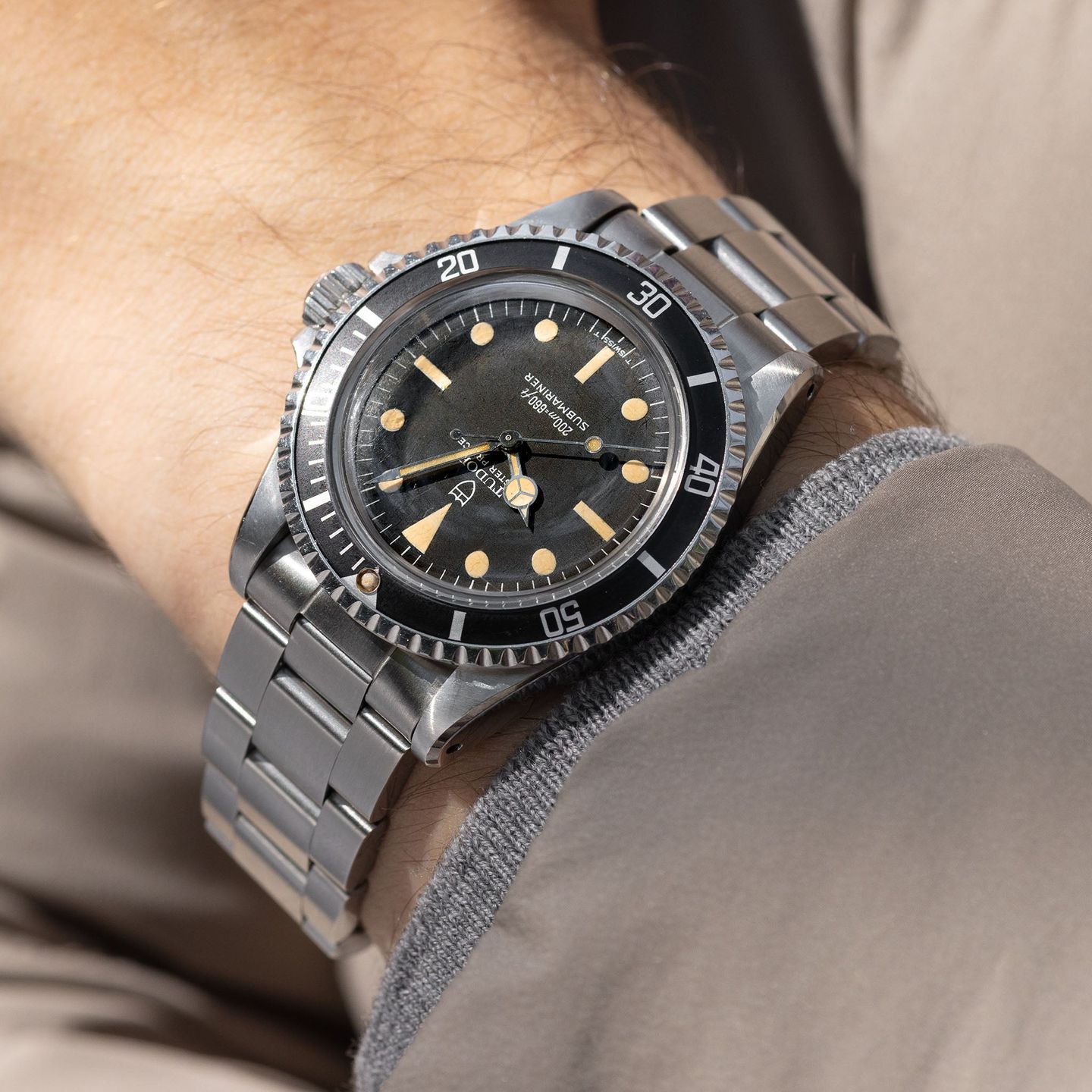 Tudor Submariner 7928 (1967) - Black dial 40 mm Steel case (2/7)