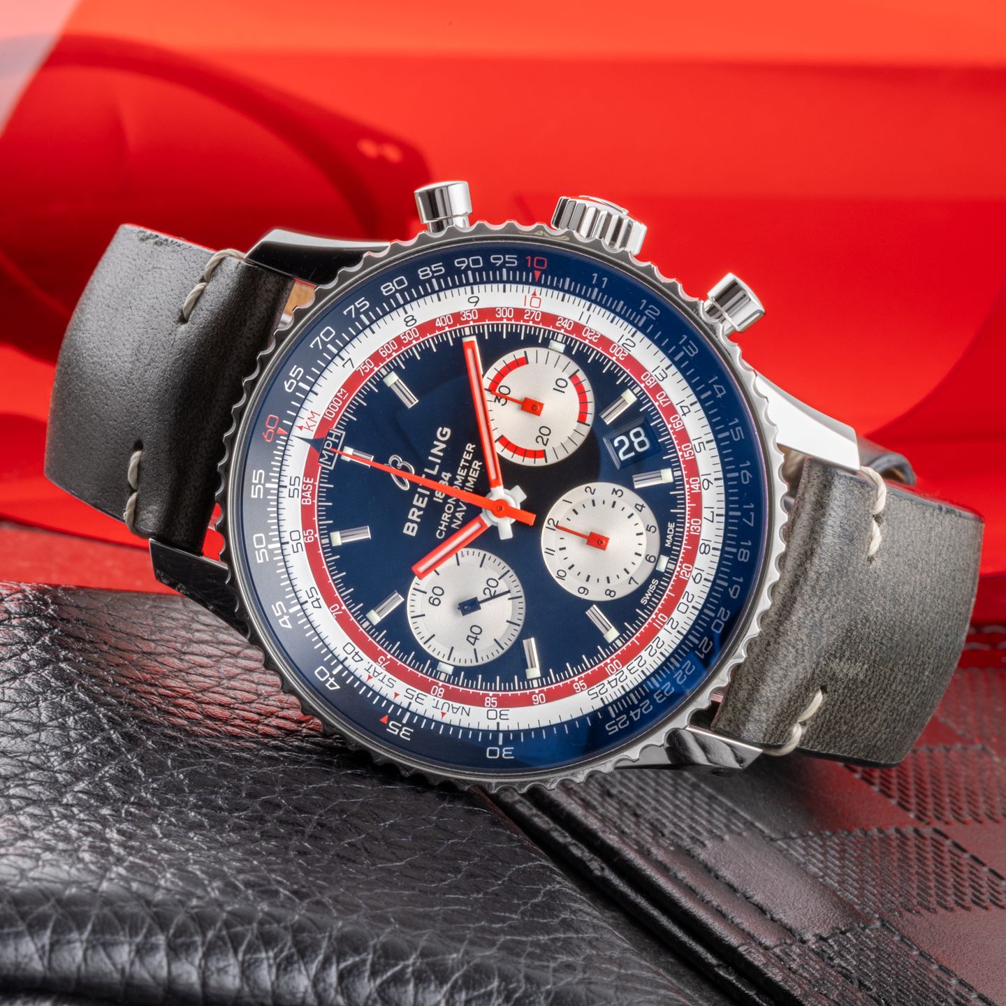 Breitling Navitimer AB0121 (2019) - Meerkleurig wijzerplaat 43mm Staal (2/8)