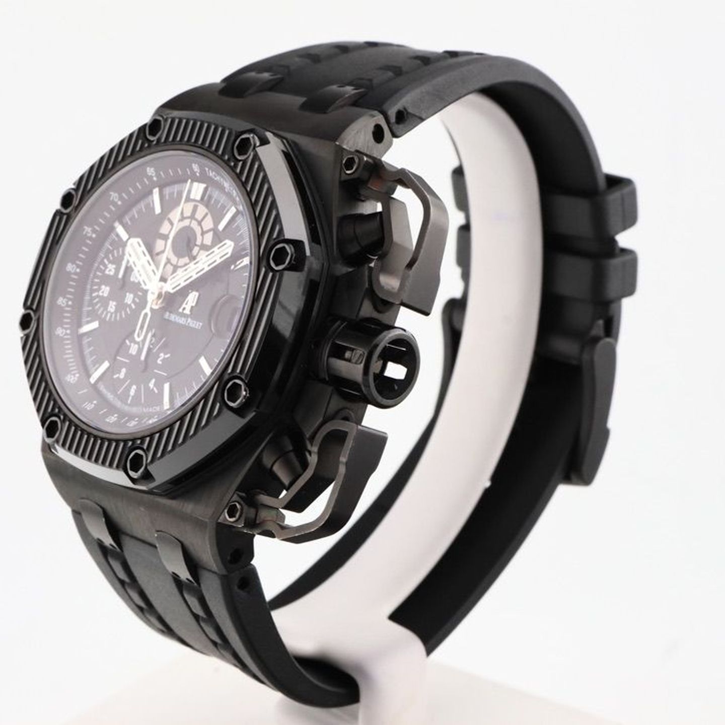 Audemars Piguet Royal Oak Offshore 26165IO.OO.A002CA.01 - (10/64)