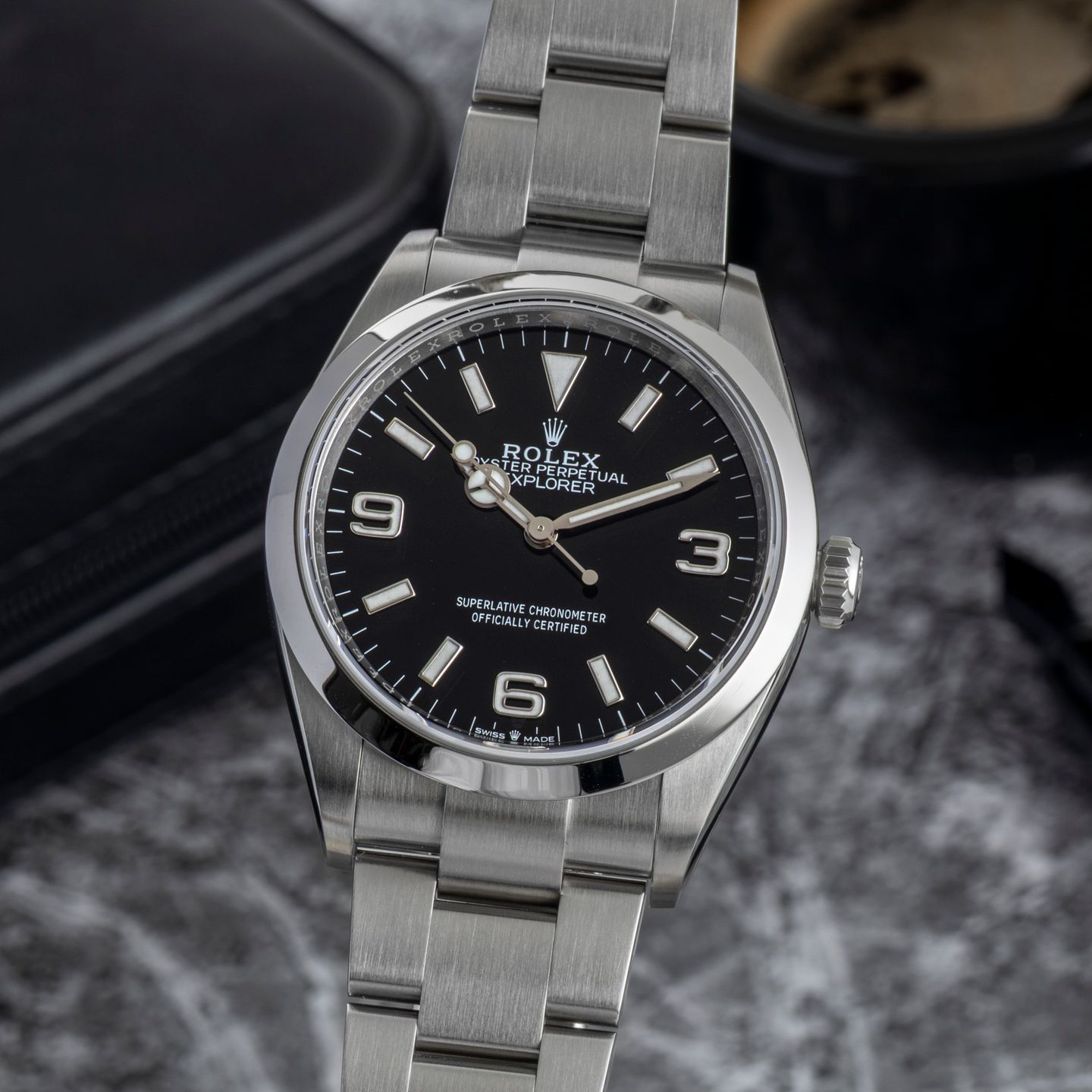 Rolex Explorer 124270 (Unknown (random serial)) - Black dial 36 mm Steel case (3/8)