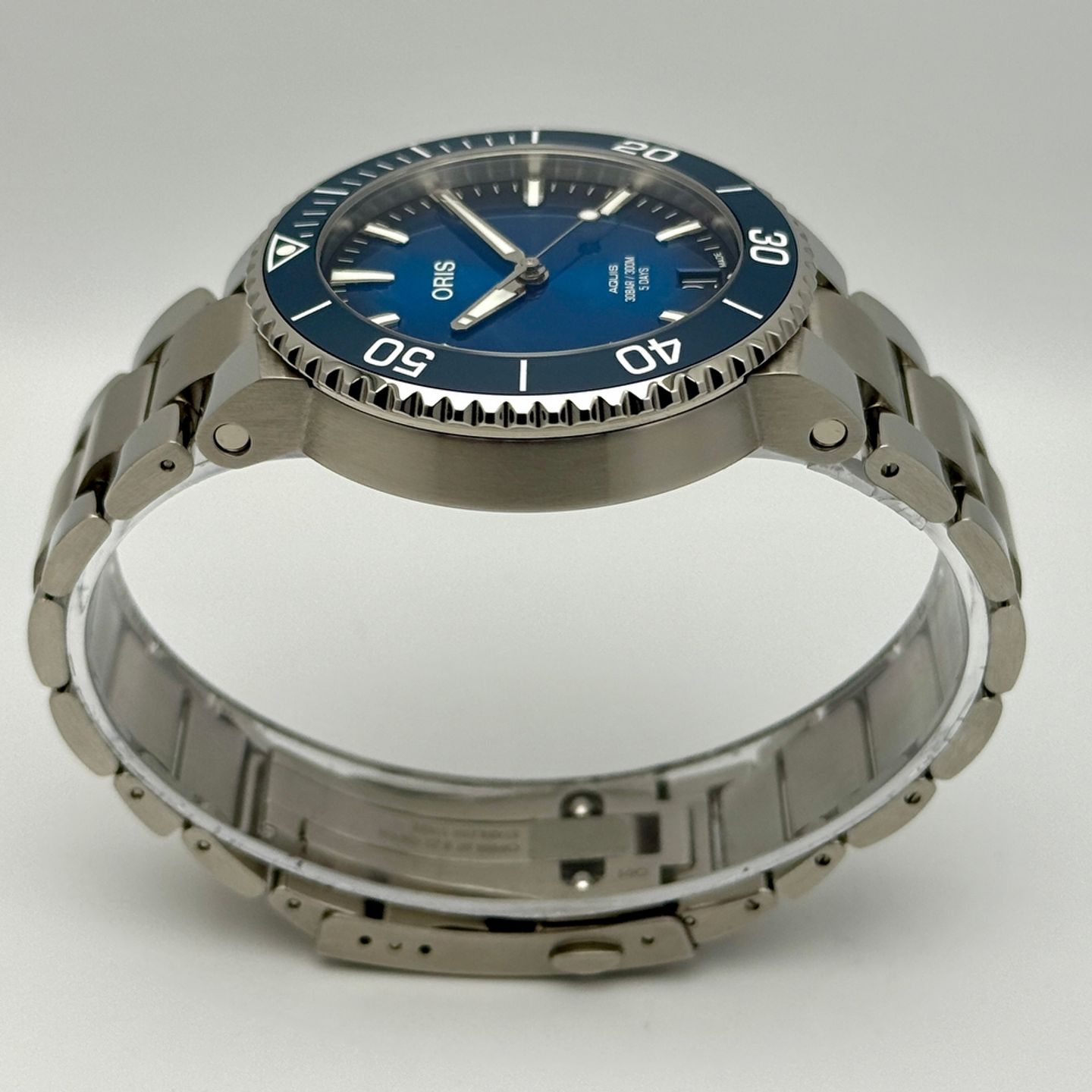 Oris Aquis Date 01 400 7769 4135-07 8 22 09PEB (2025) - Blue dial 42 mm Steel case (7/8)