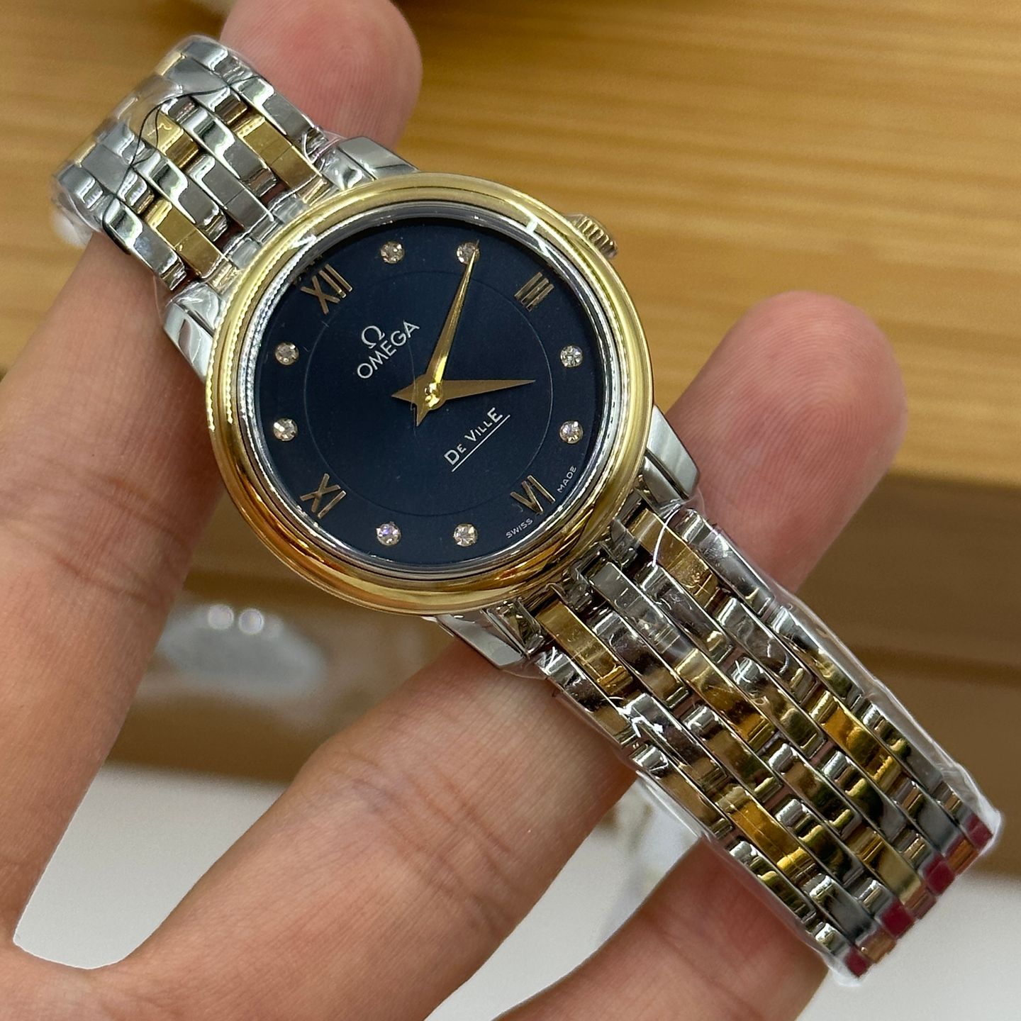 Omega De Ville Prestige 424.20.27.60.53.002 (2023) - Blue dial 27 mm Steel case (8/8)