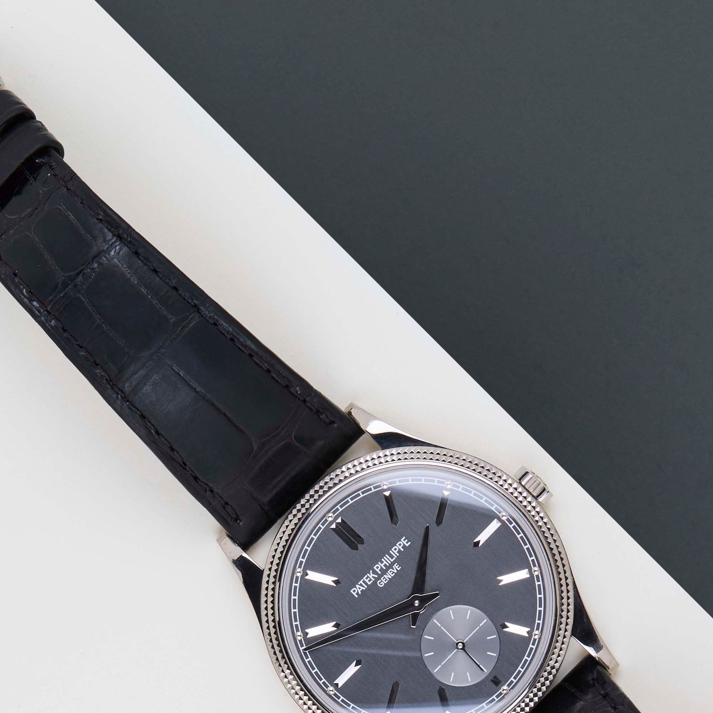 Patek Philippe Calatrava 6119G-001 - (3/8)