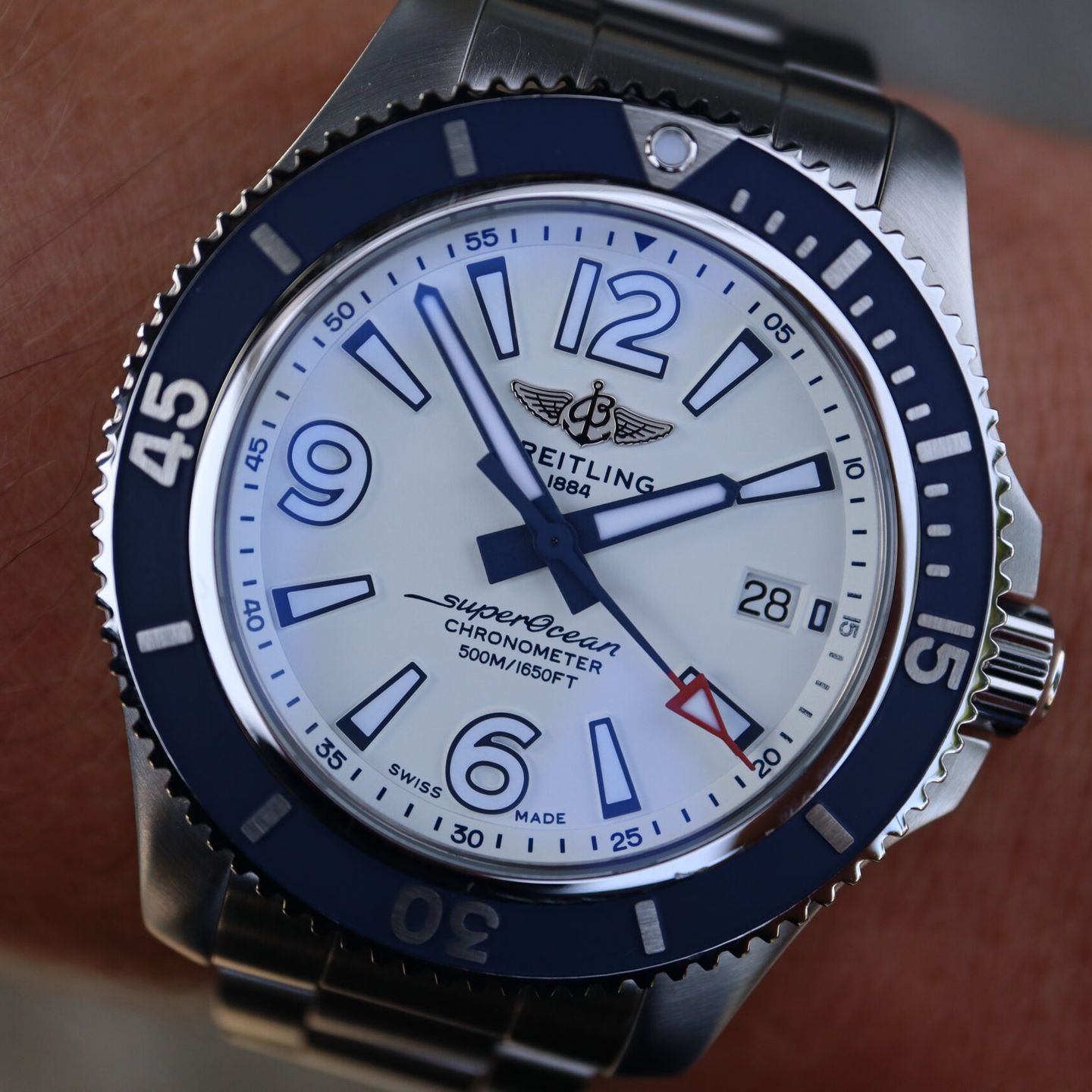 Breitling Superocean 42 A17366D81A1A1 (2022) - Wit wijzerplaat 42mm Staal (1/8)