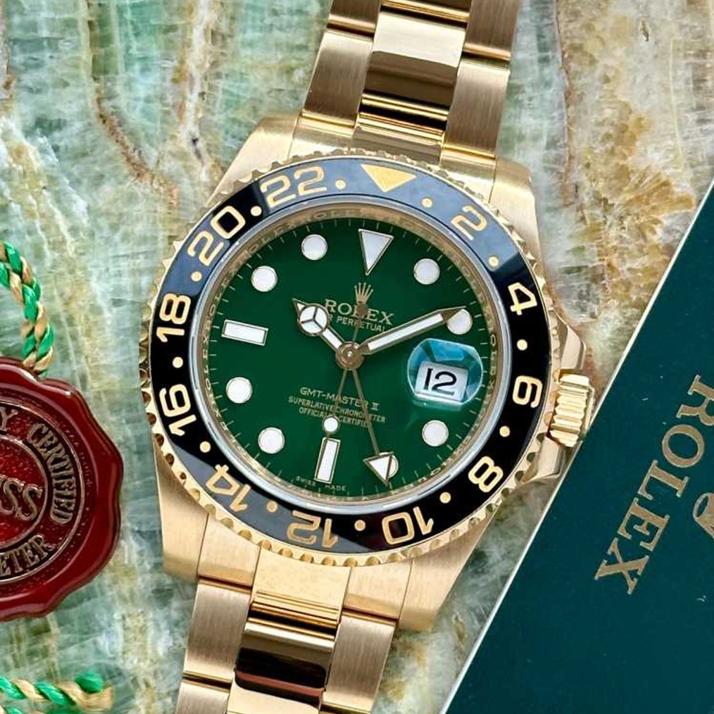 Rolex GMT-Master II 116718LN (2009) - Green dial 40 mm Yellow Gold case (1/8)