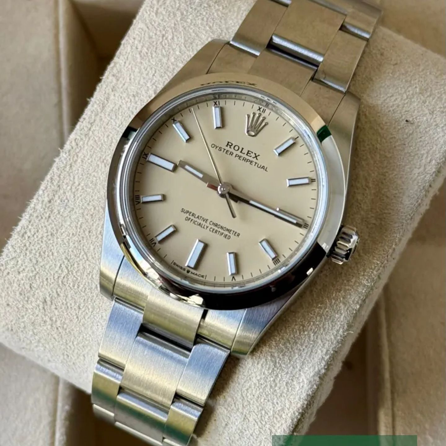 Rolex Oyster Perpetual 34 124200 - (3/7)