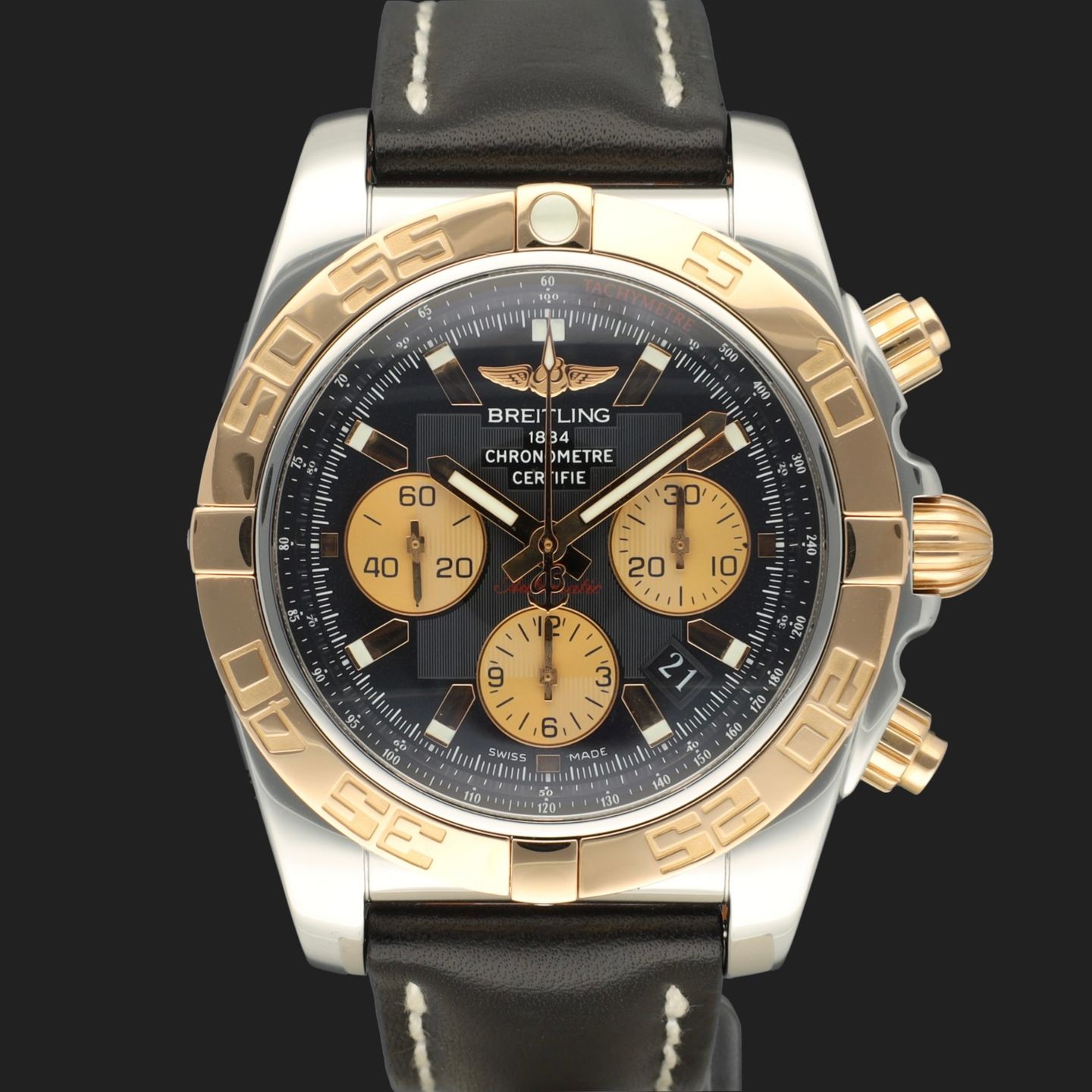 Breitling Chronomat 44 CB0110 (2014) - Black dial 44 mm Gold/Steel case (2/8)
