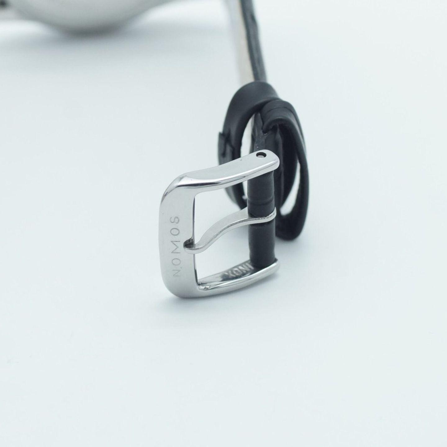 NOMOS Orion 332 - (8/8)