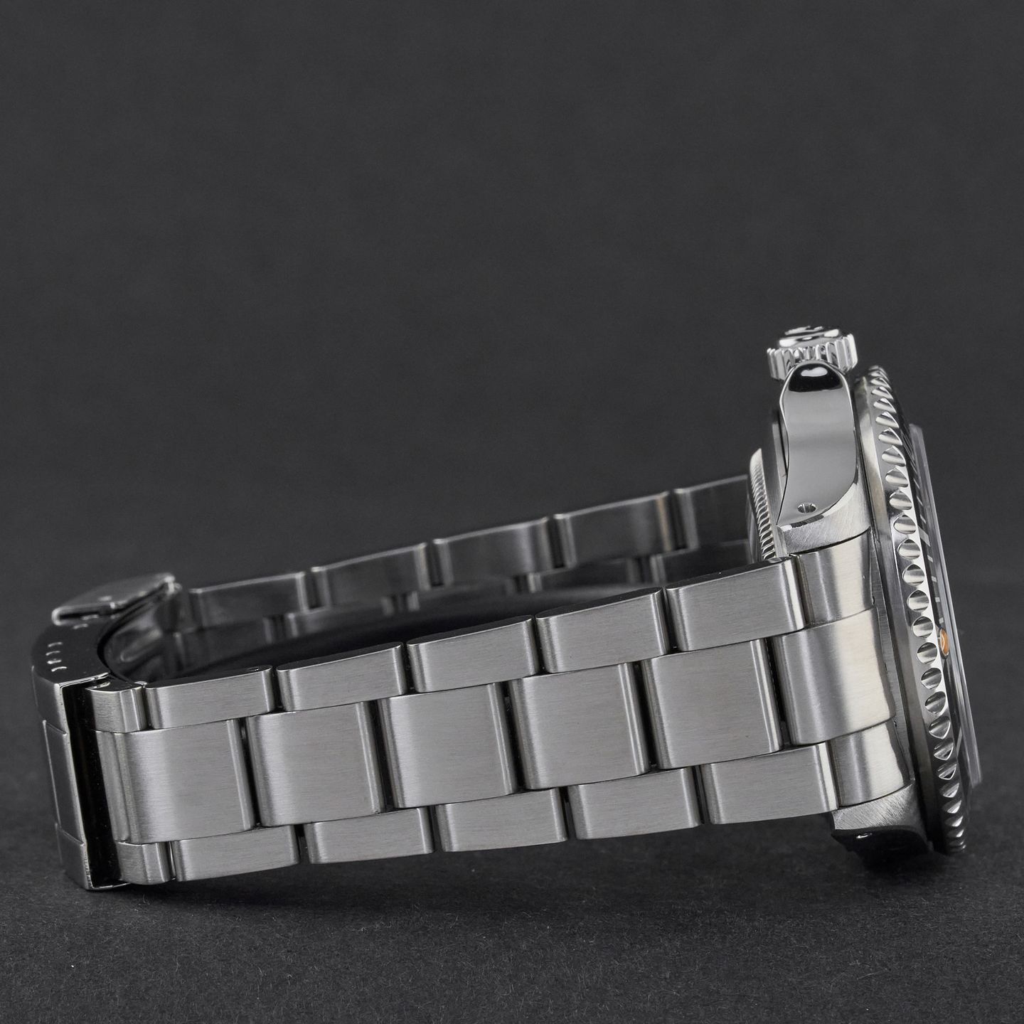 Rolex Sea-Dweller 16660 (1986) - Black dial 40 mm Steel case (6/8)