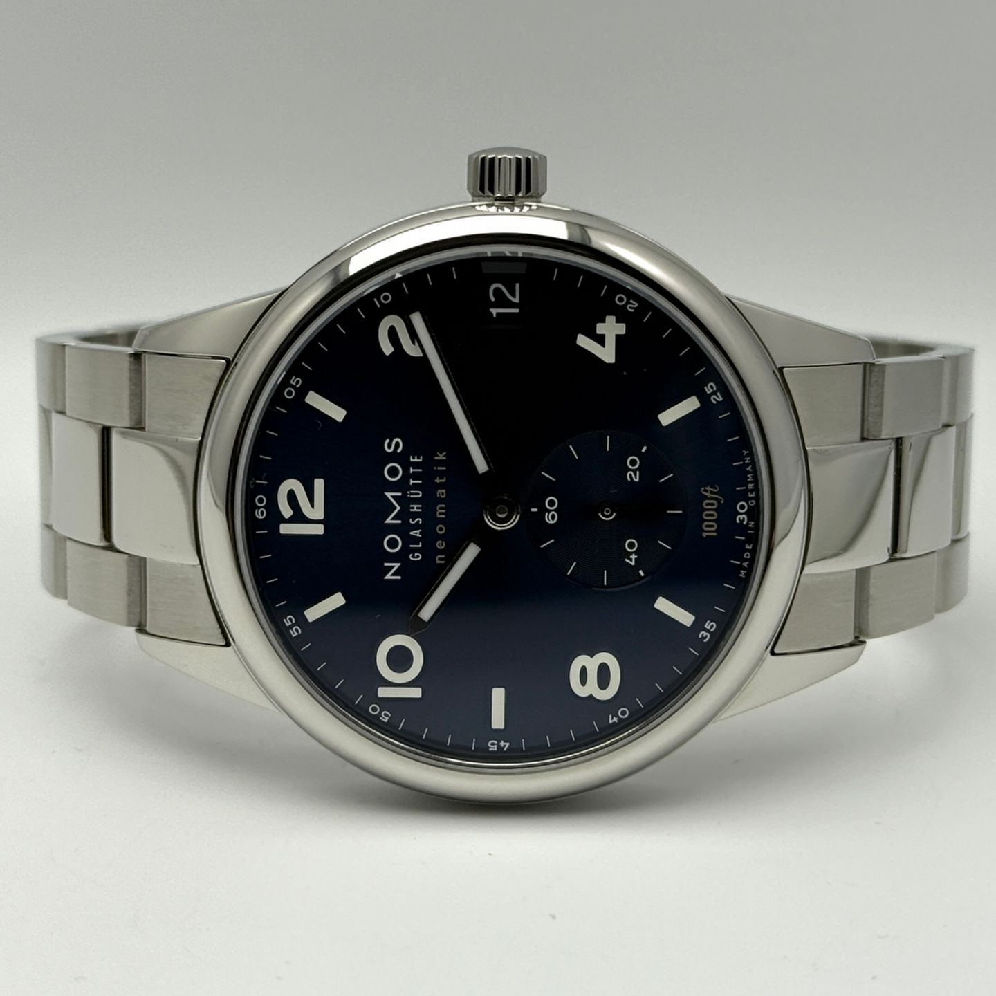 NOMOS Club Neomatik 782 - (2/8)