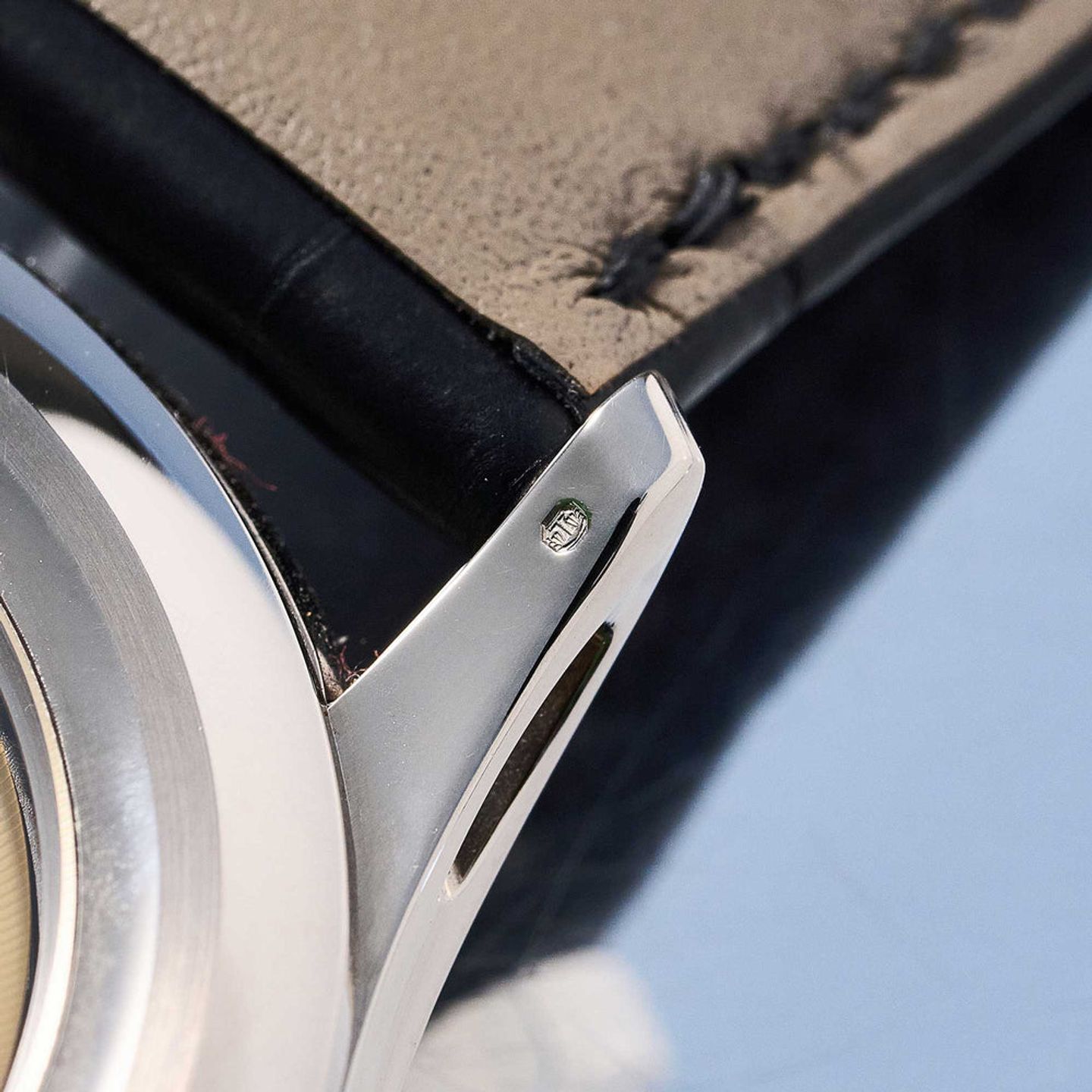 Patek Philippe Annual Calendar 5205G-013 - (5/8)