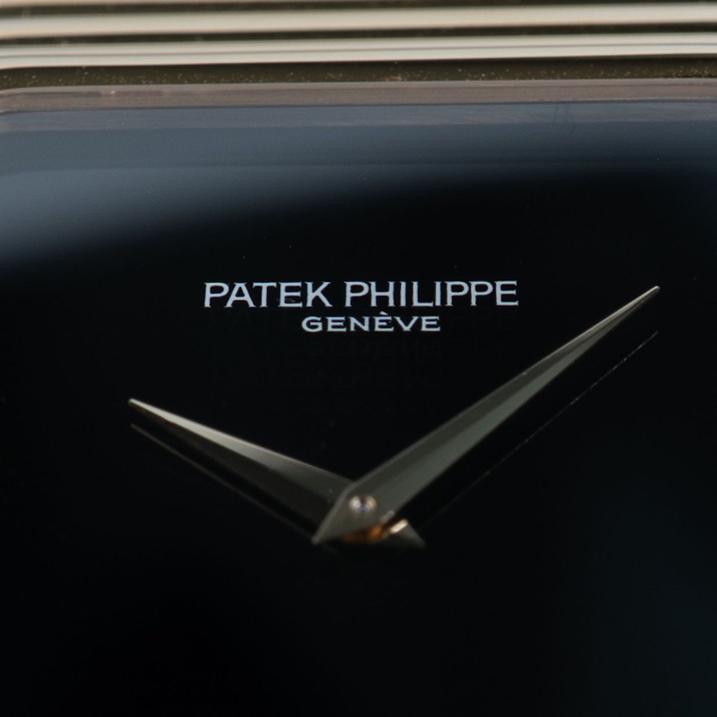 Patek Philippe Golden Ellipse 5738/1R-001 - (5/8)