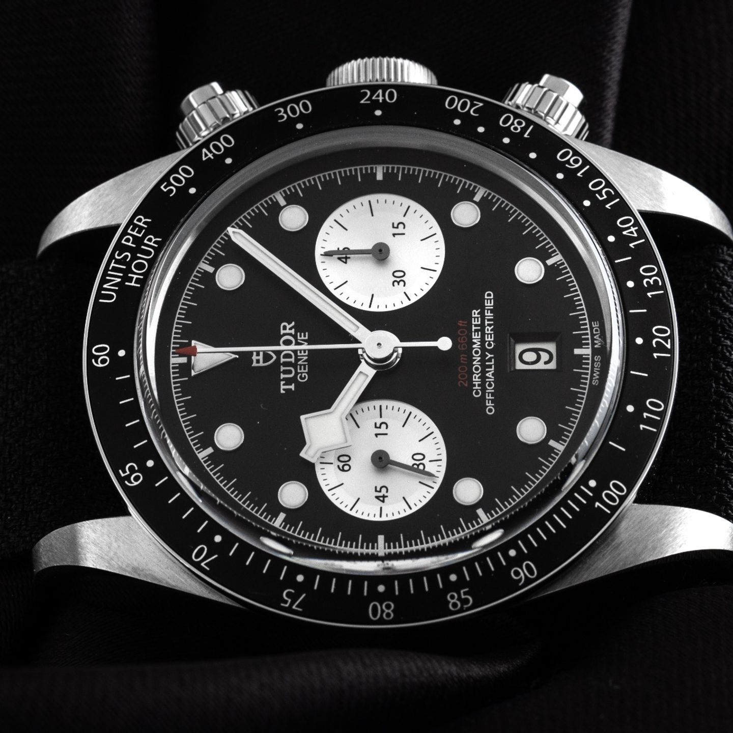 Tudor Black Bay Chrono 79360N (2025) - Black dial 41 mm Steel case (3/7)