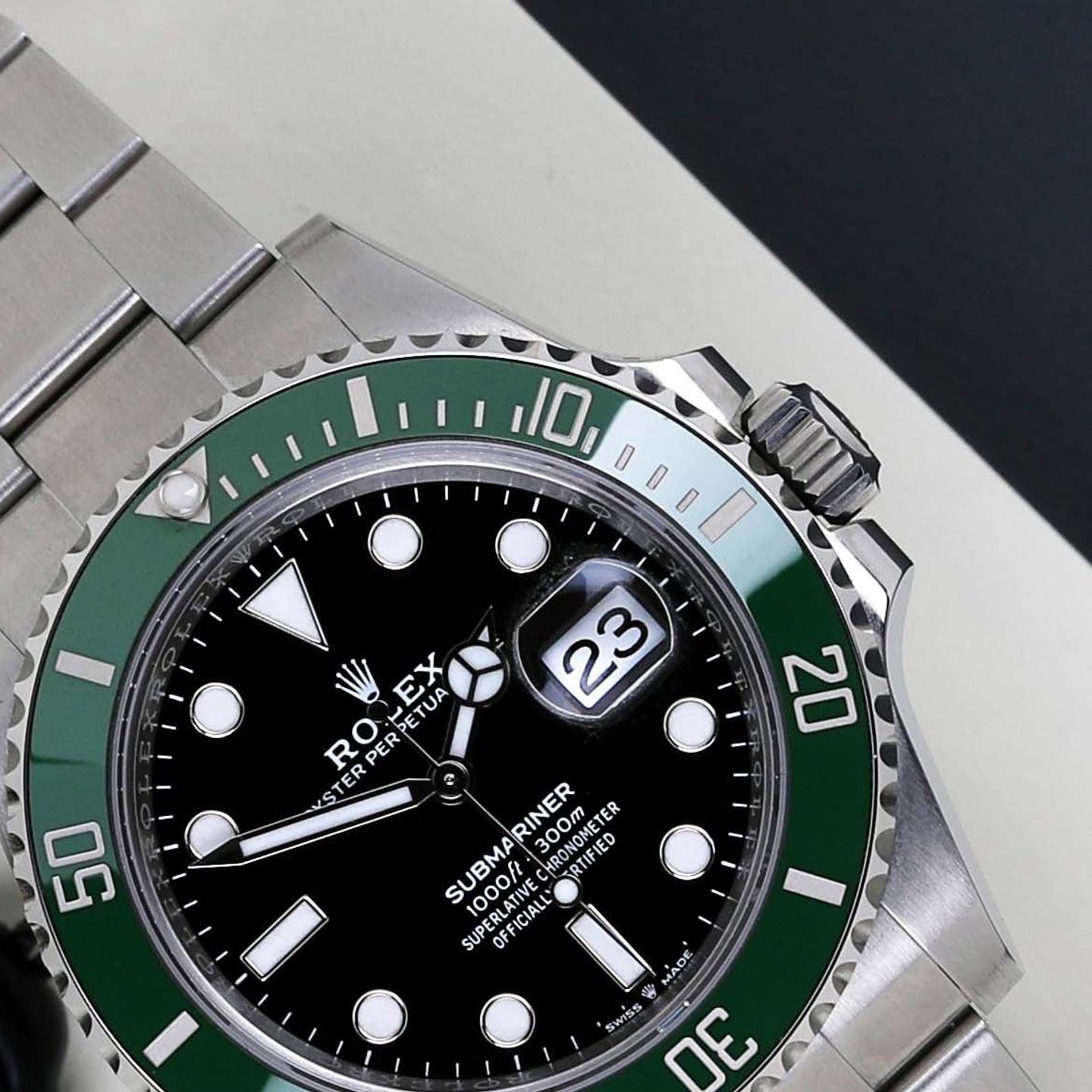 Rolex Submariner Date 126610LV (2024) - Zwart wijzerplaat 41mm Staal (2/8)