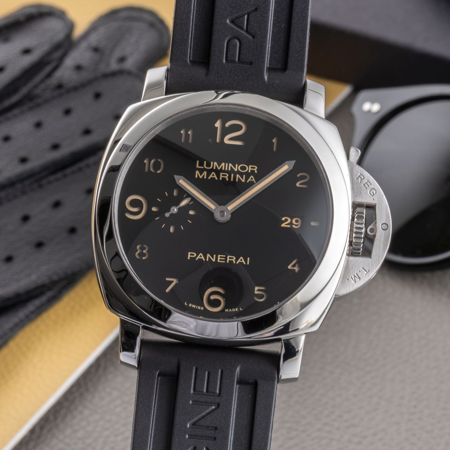 Panerai Luminor Marina 1950 3 Days Automatic PAM00359 (2011) - Zwart wijzerplaat 44mm Staal (3/8)