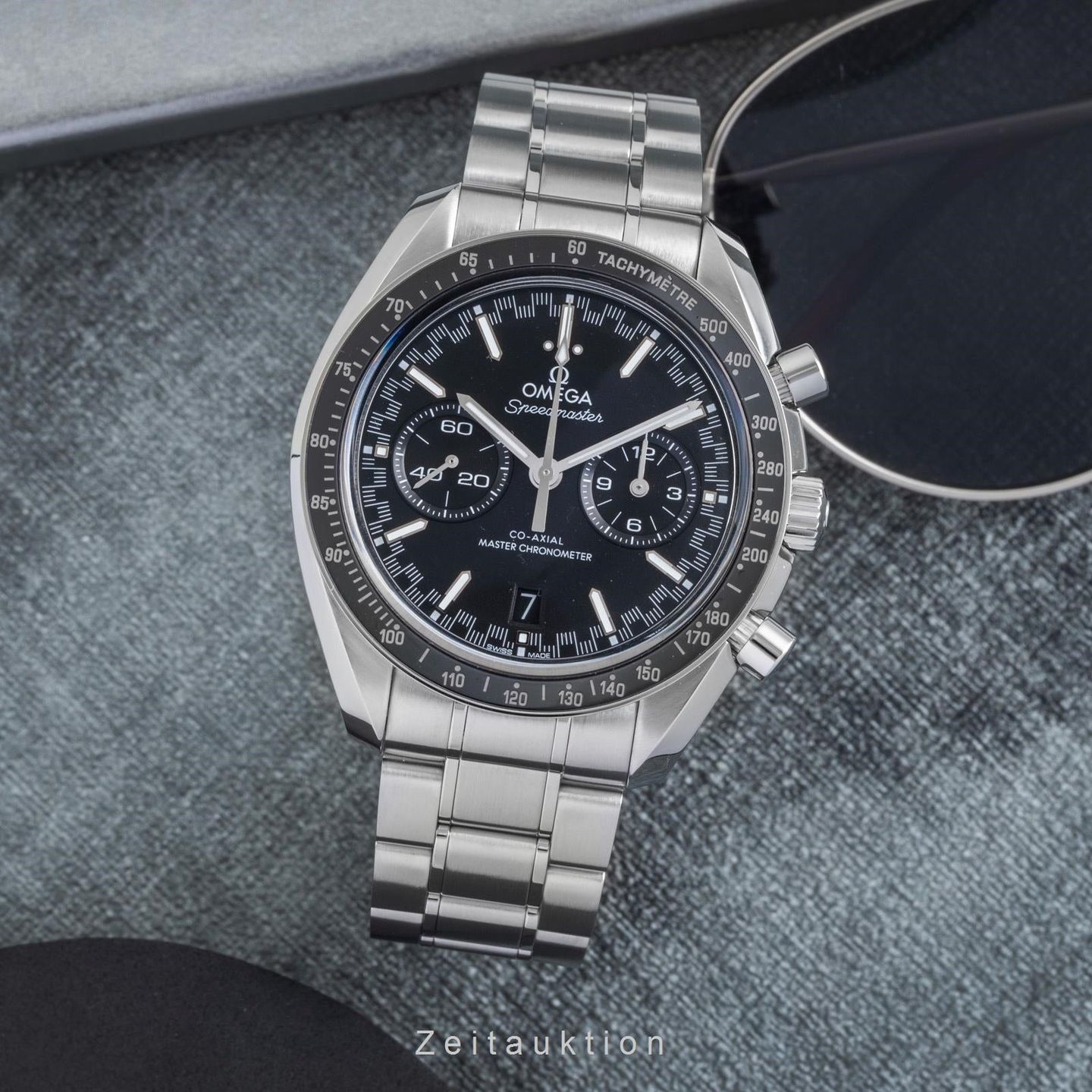 Omega Speedmaster Racing 329.30.44.51.01.001 - (3/8)