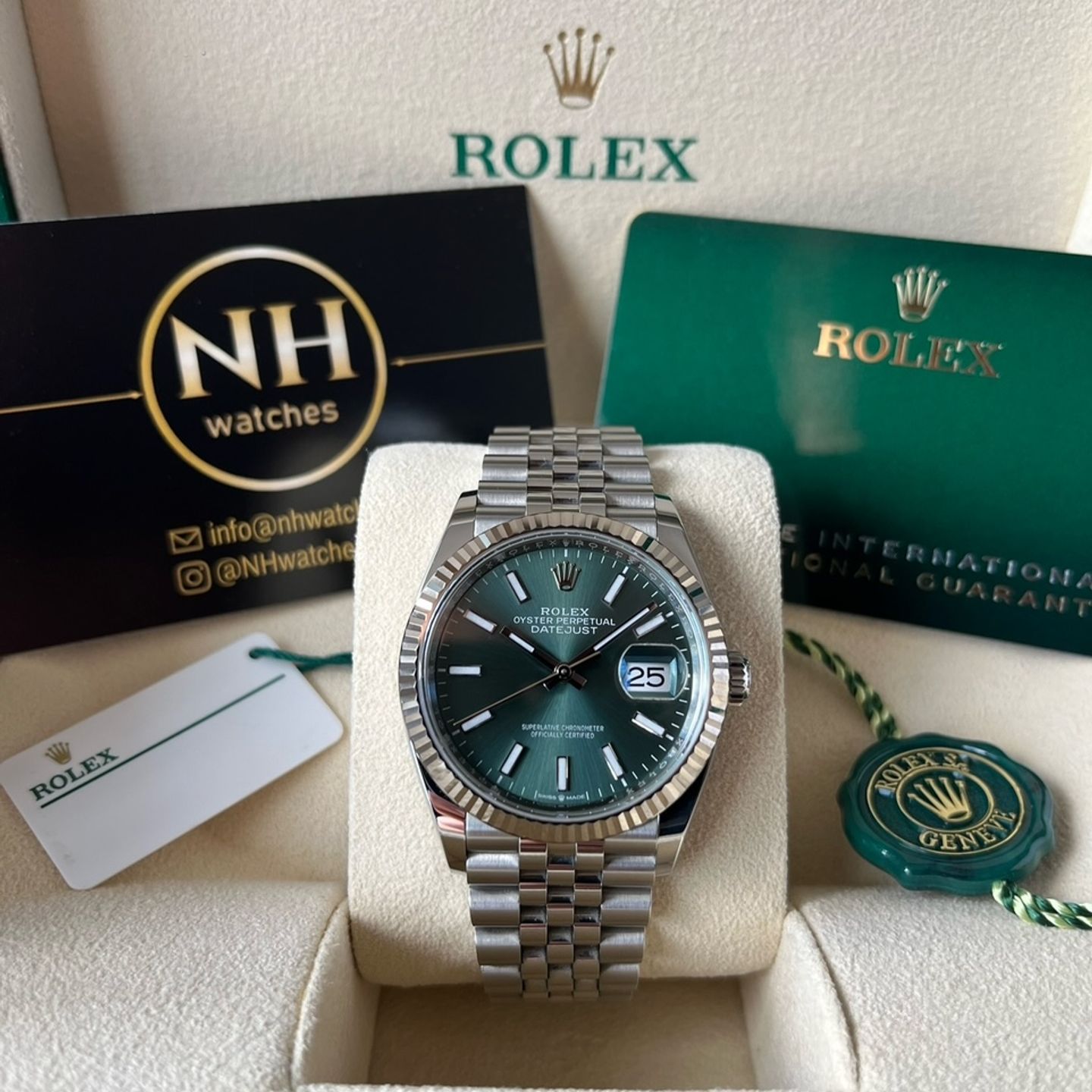 Rolex Datejust 36 126234 (2023) - Groen wijzerplaat 36mm Staal (1/8)