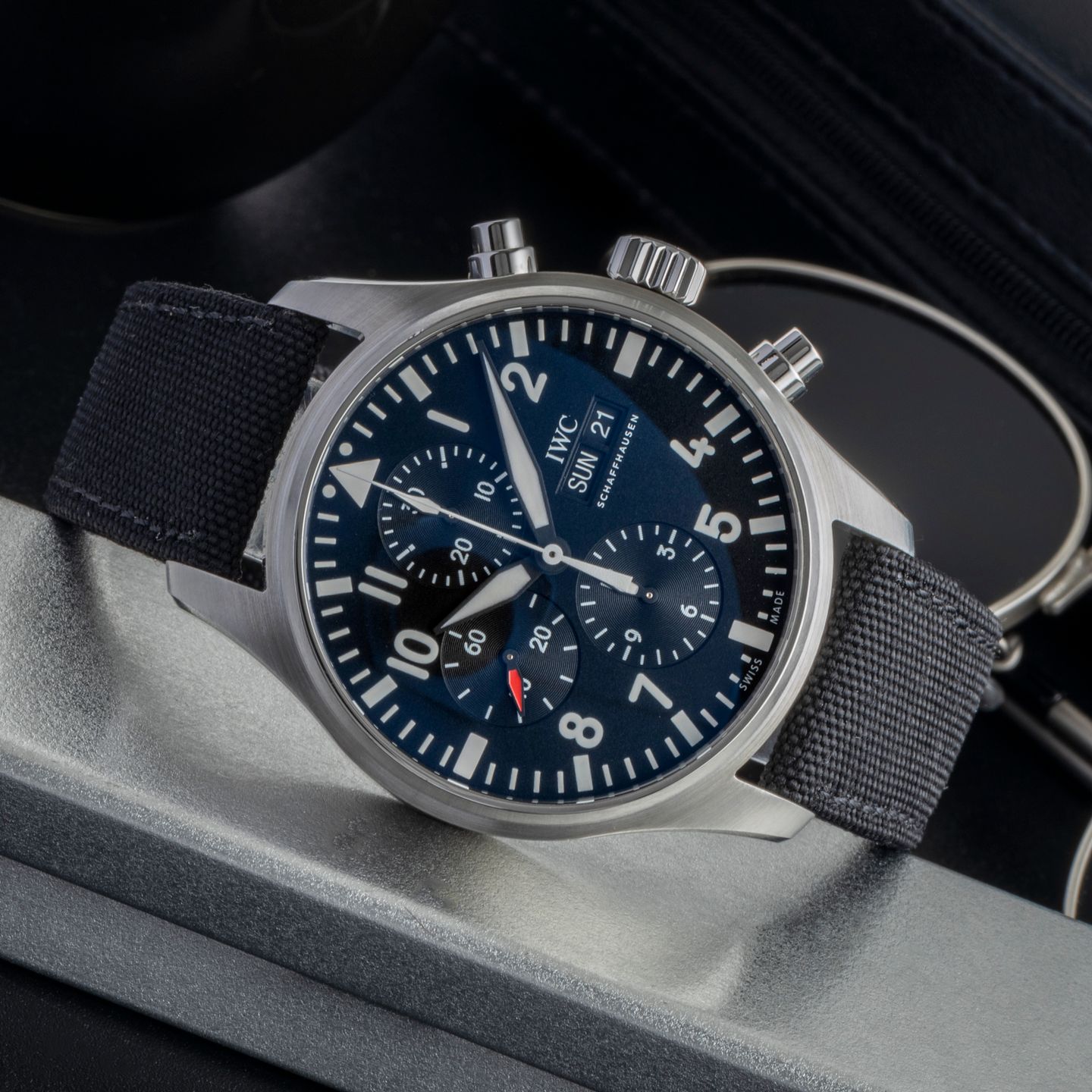IWC Pilot Chronograph IW377709 (Unknown (random serial)) - Black dial 43 mm Steel case (2/8)