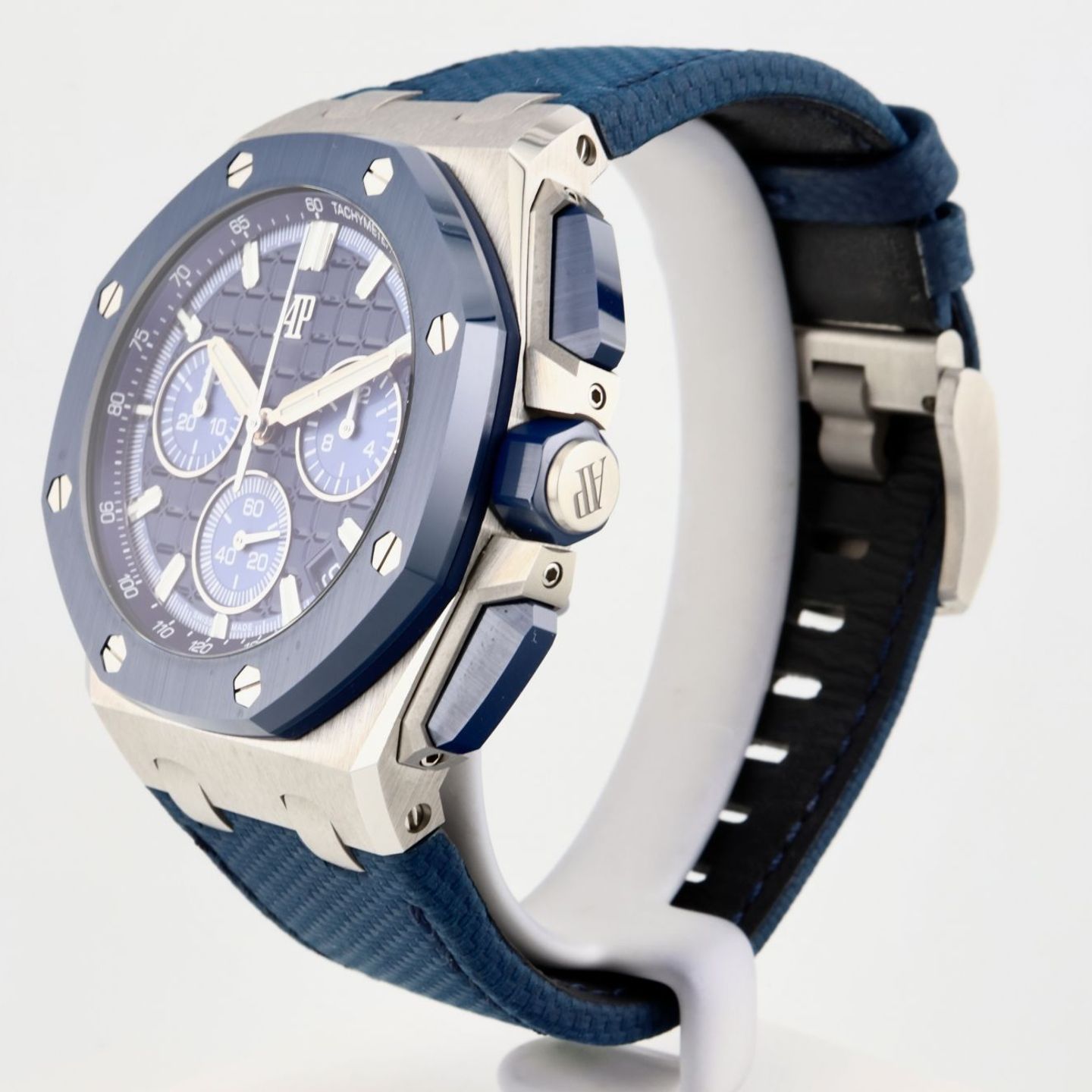 Audemars Piguet Royal Oak Offshore Chronograph 26420SO.OO.A029VE.01 (2025) - Blue dial 43 mm Steel case (4/16)