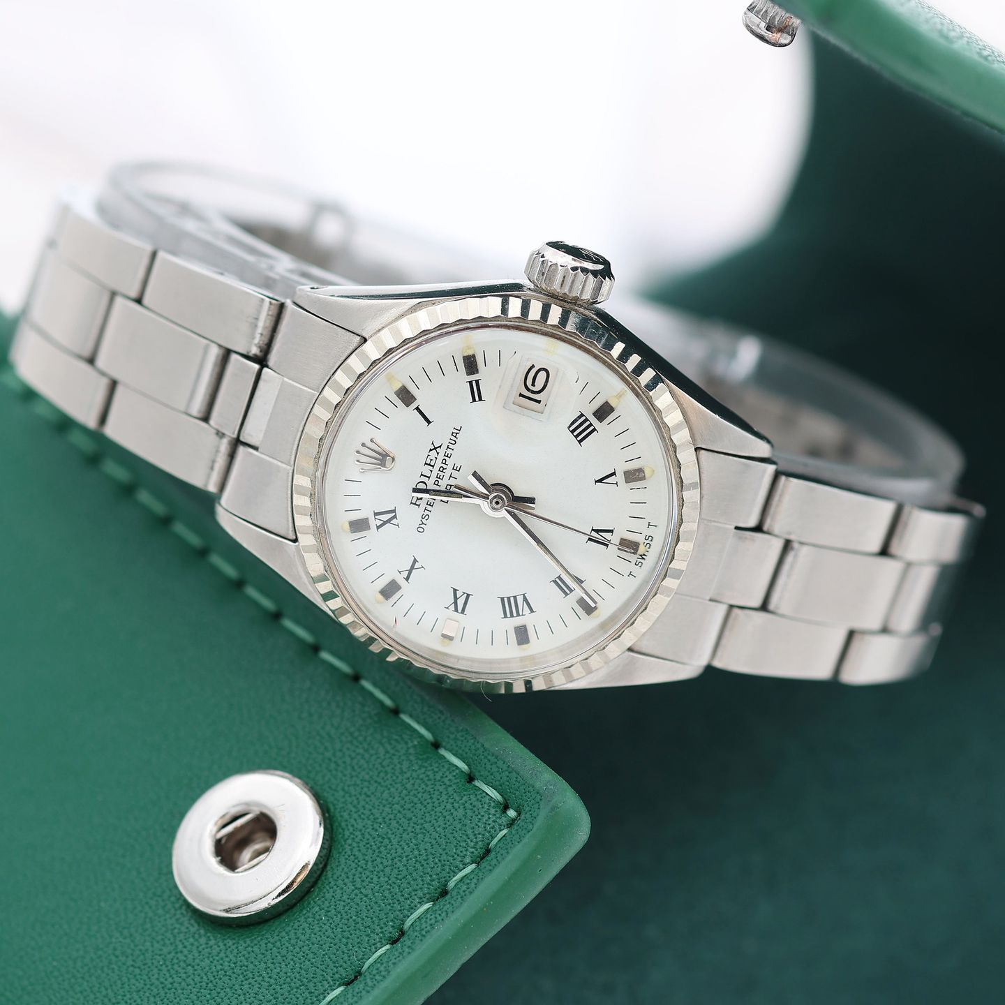 Rolex Oyster Perpetual Lady Date 6517 - (2/8)