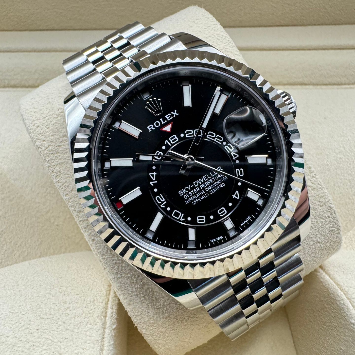 Rolex Sky-Dweller 326934 (2022) - Zwart wijzerplaat 42mm Staal (1/8)